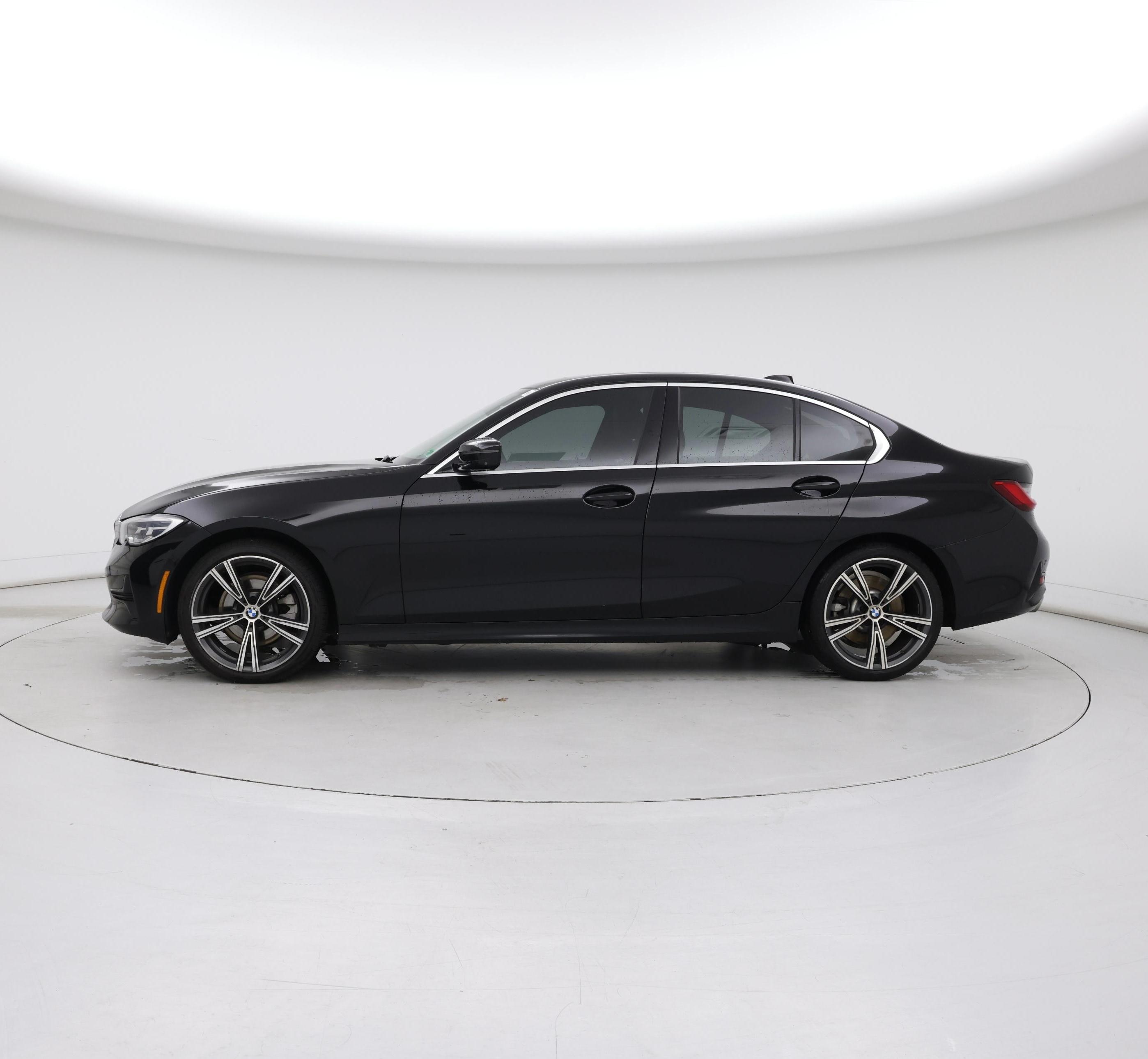 Thumbnail: 2021 BMW 3 Series - 3