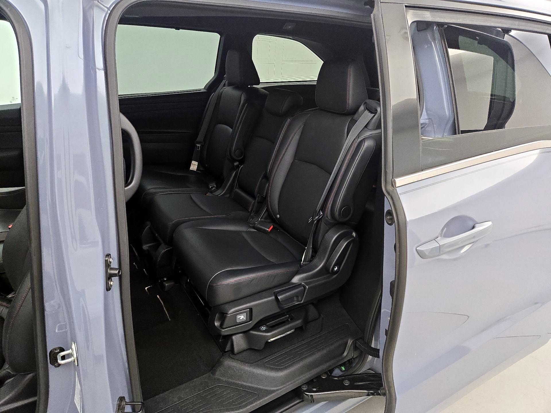 Thumbnail: 2023 Honda Odyssey - 20