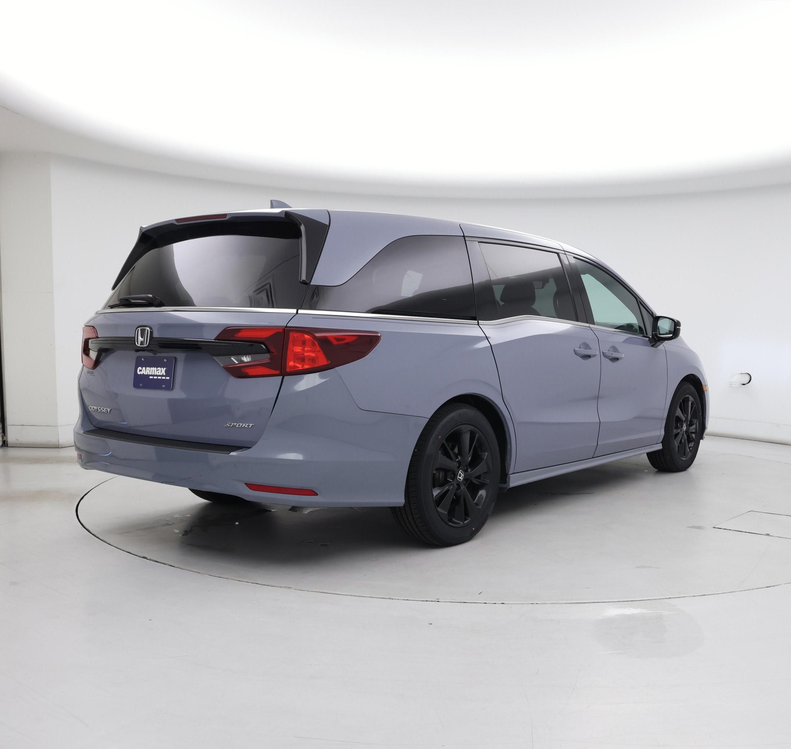 Thumbnail: 2023 Honda Odyssey - 8
