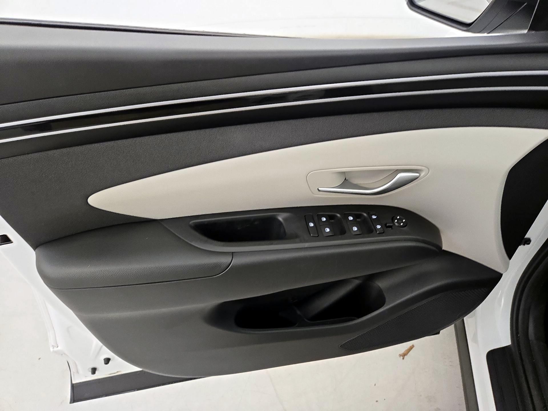 Thumbnail: 2024 Hyundai Tucson - 12