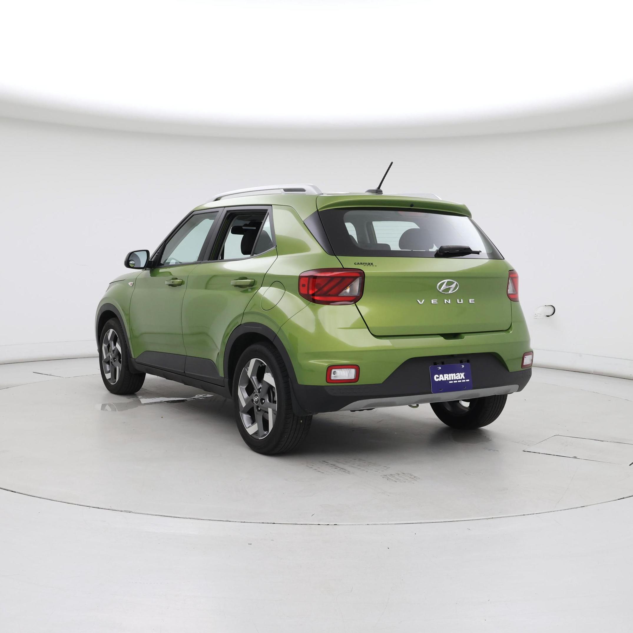 Thumbnail: 2024 Hyundai Venue - 2