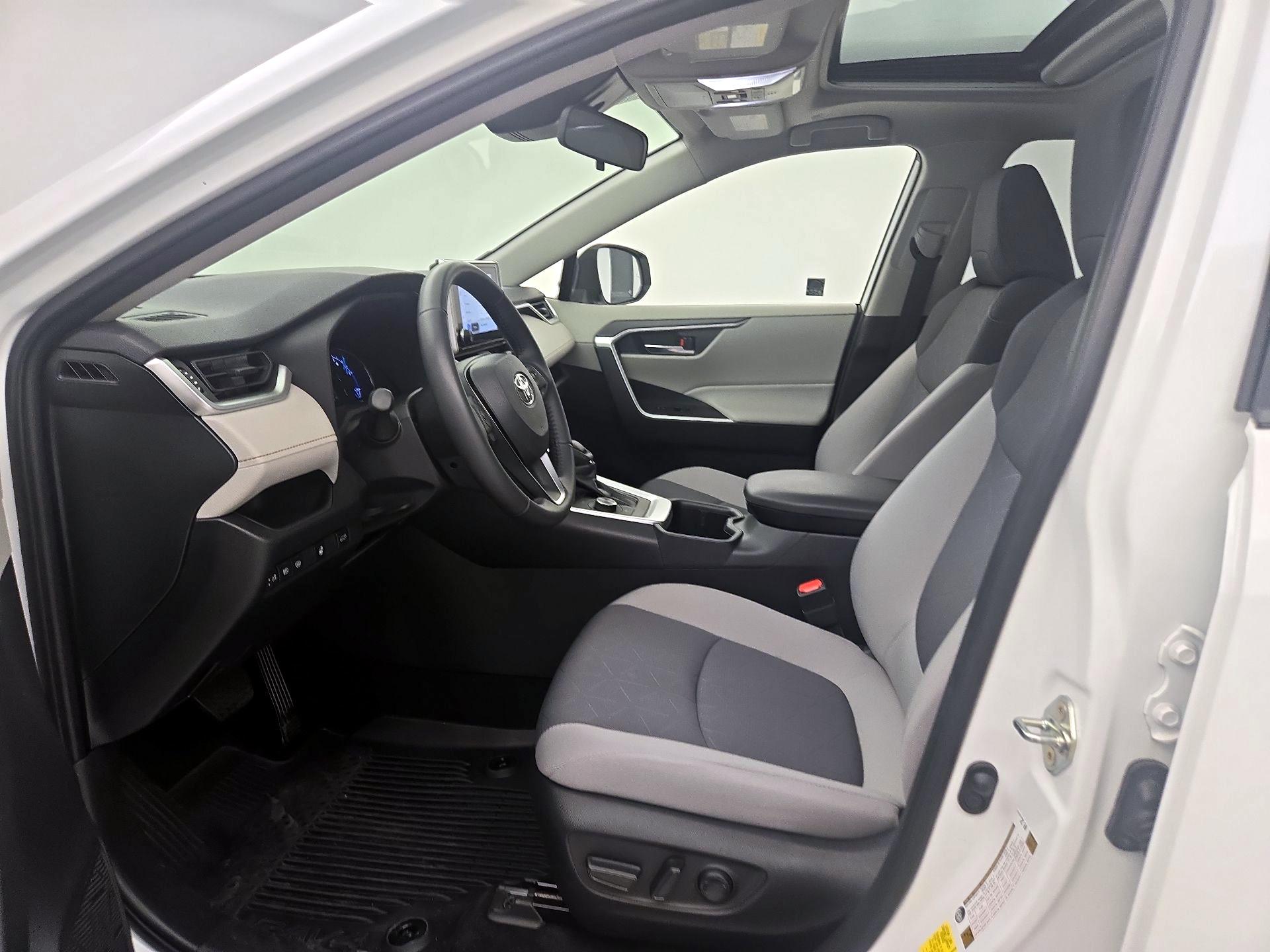 Thumbnail: 2024 Toyota RAV4 - 11