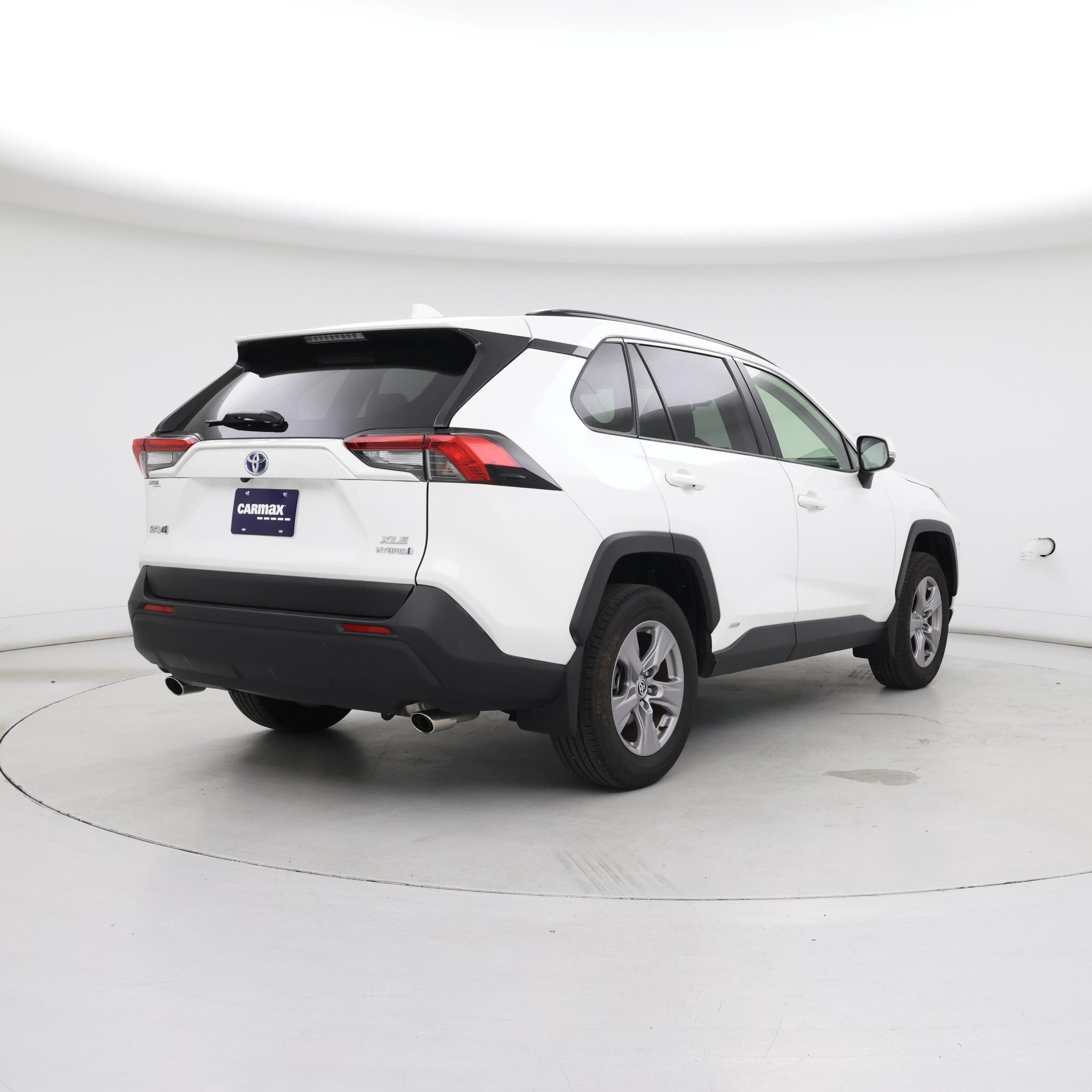 Thumbnail: 2024 Toyota RAV4 - 8