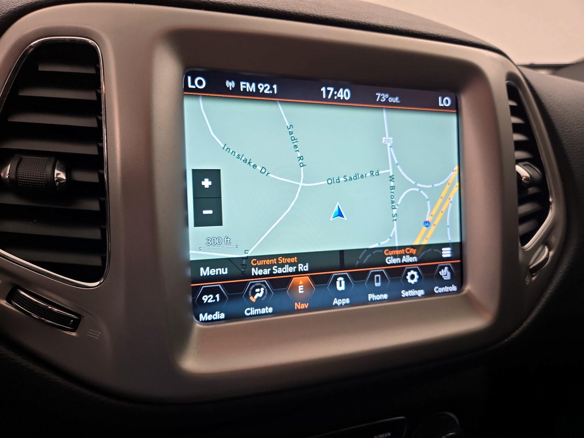 Thumbnail: 2020 Jeep Compass - 14