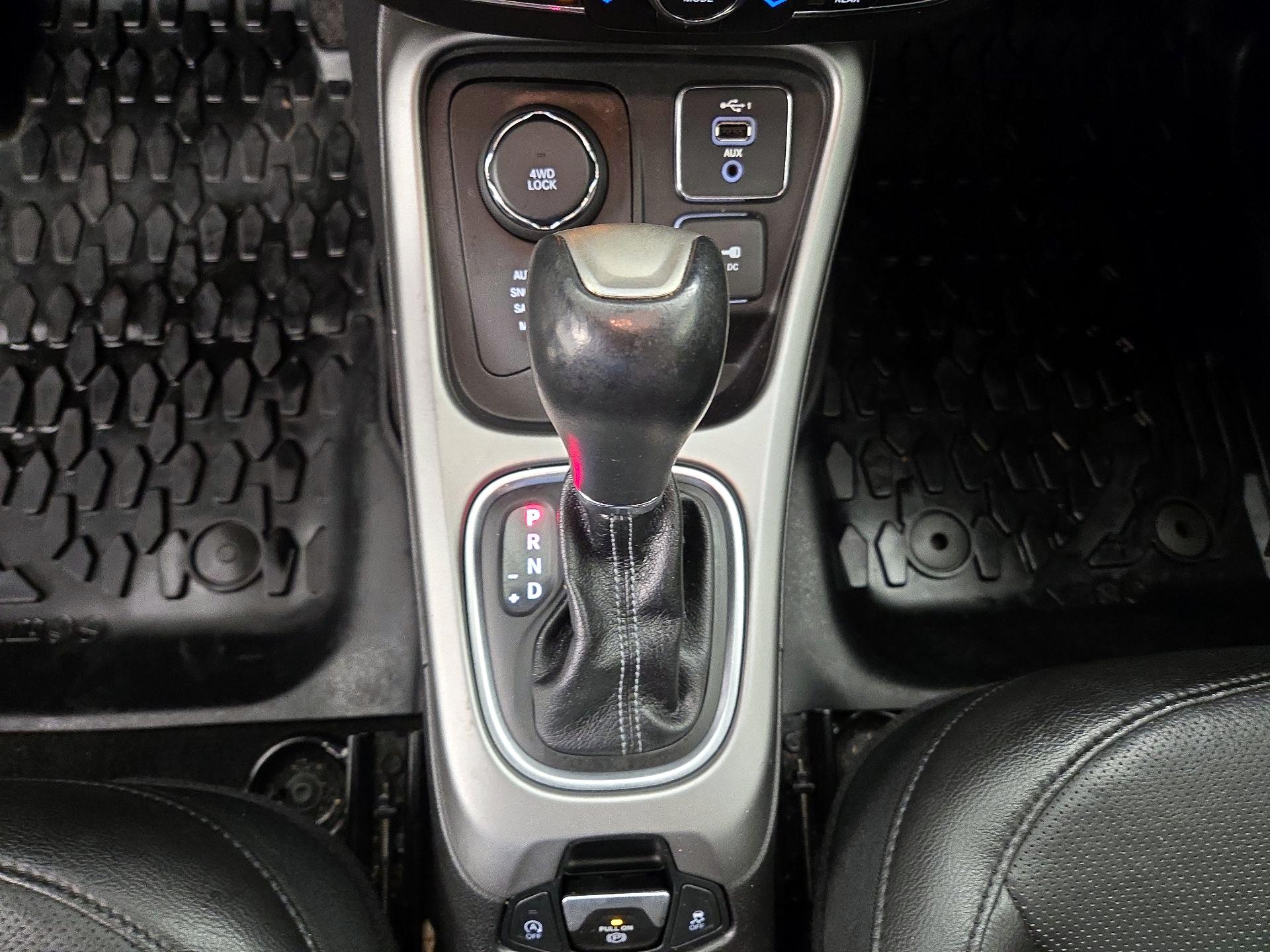 Thumbnail: 2020 Jeep Compass - 18
