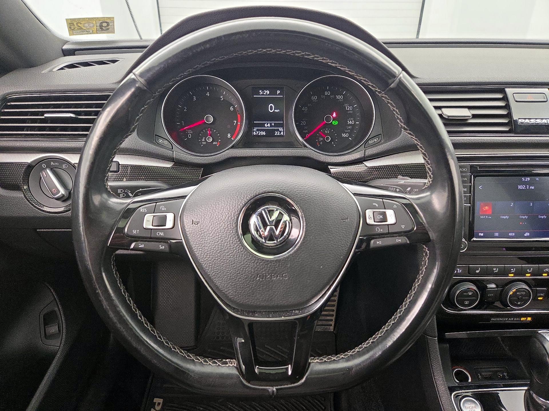 Thumbnail: 2018 Volkswagen Passat - 10