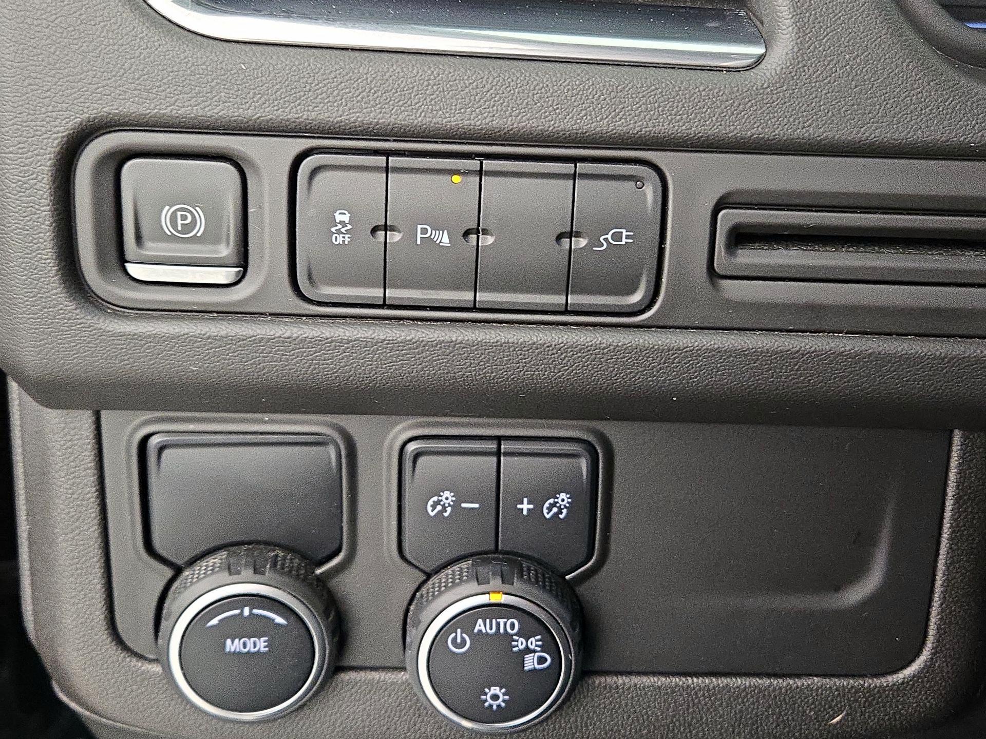 Thumbnail: 2021 Chevrolet Tahoe - 13