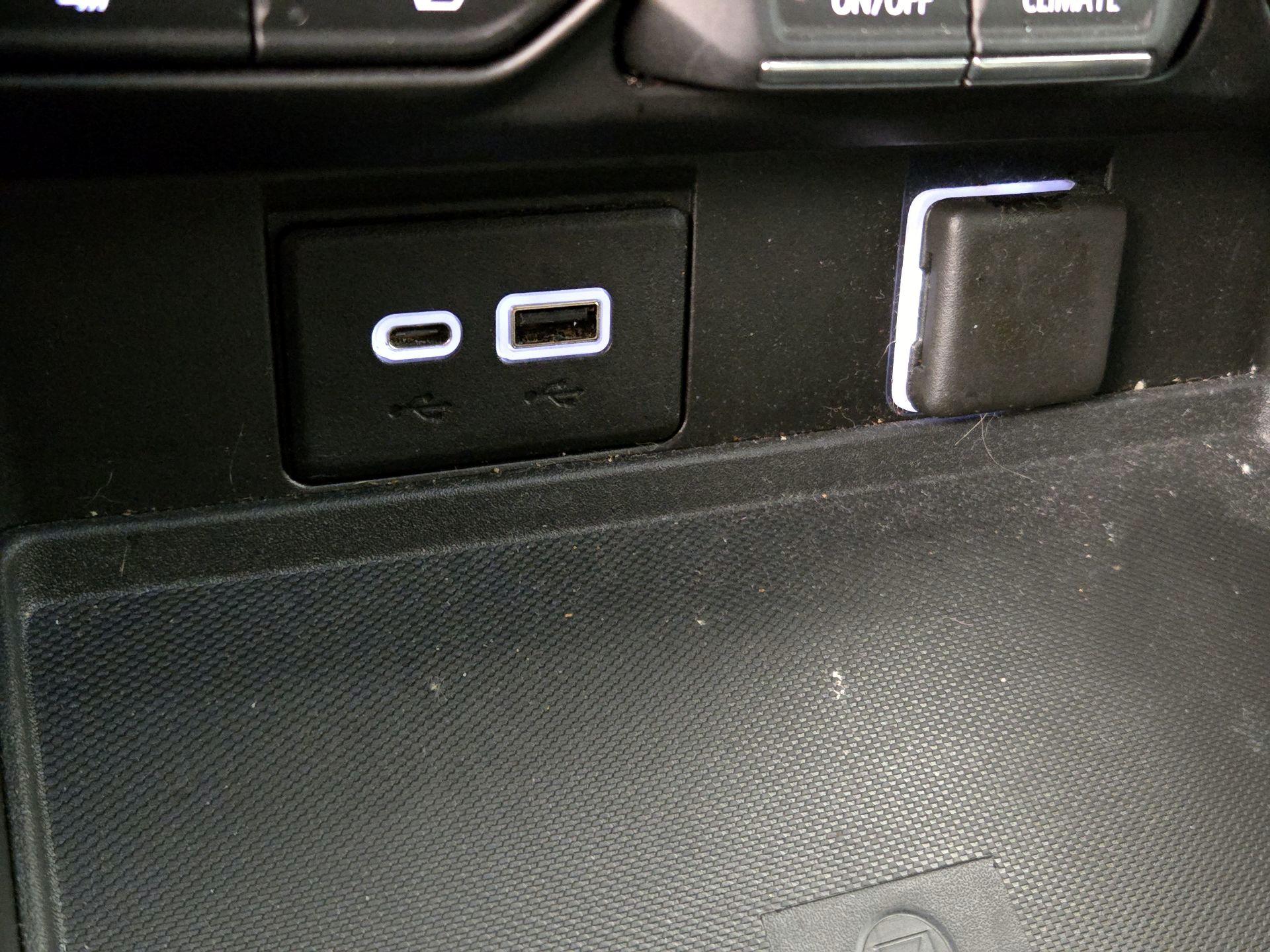 Thumbnail: 2021 Chevrolet Tahoe - 18