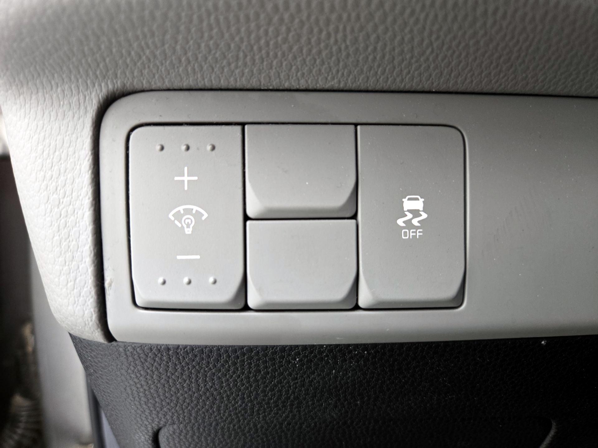 Thumbnail: 2015 Kia Soul - 13