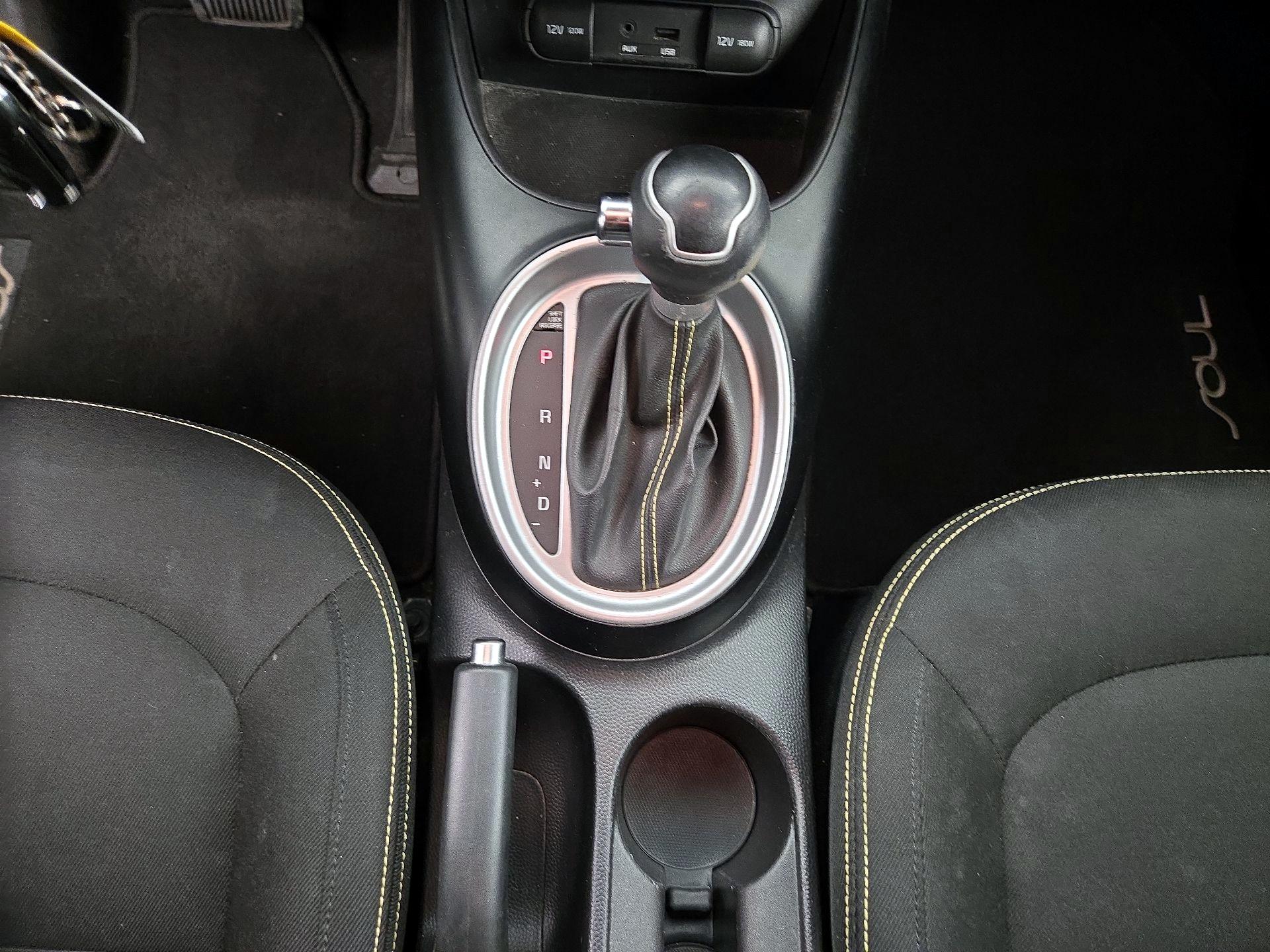 Thumbnail: 2015 Kia Soul - 16