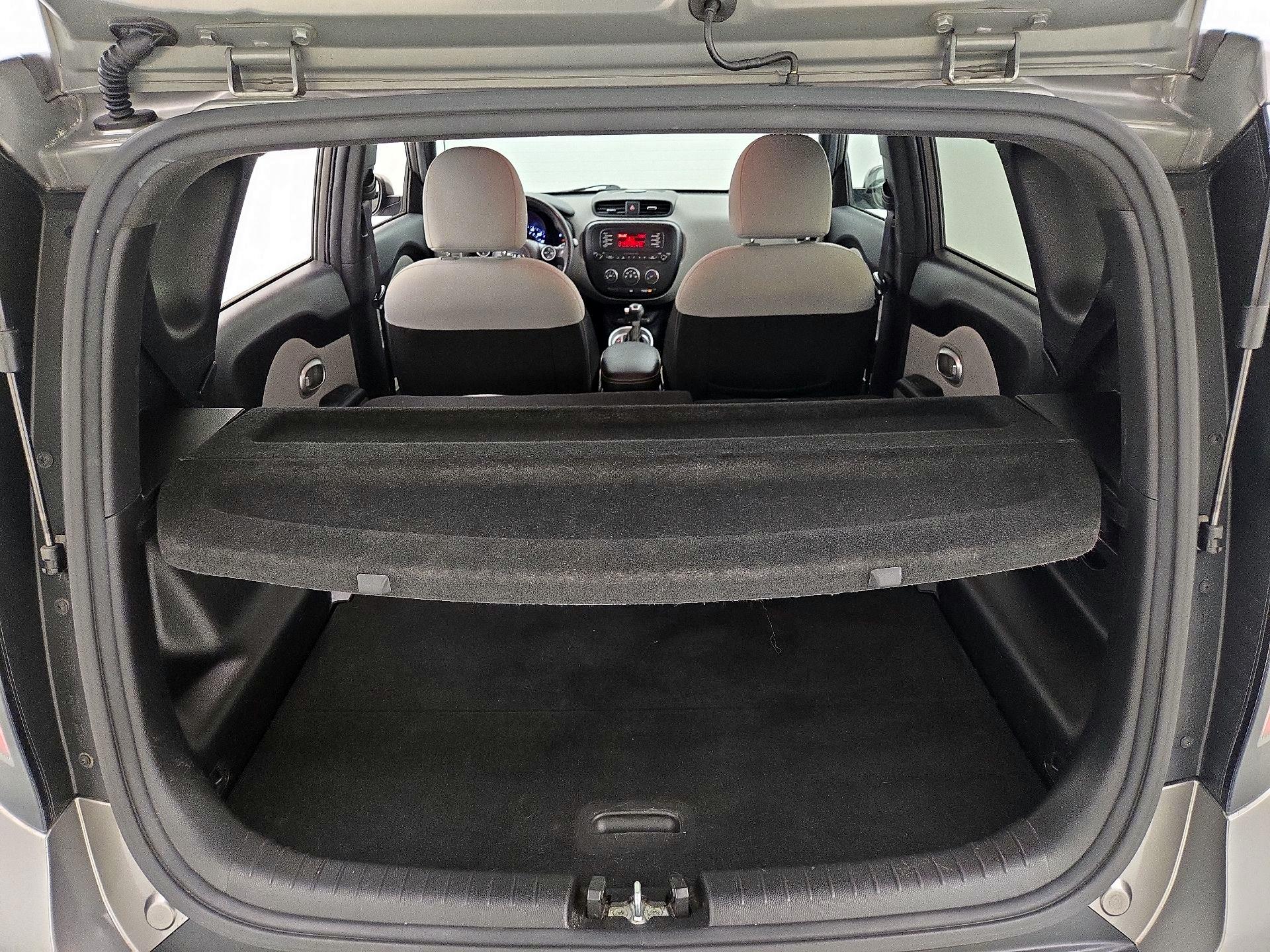 Thumbnail: 2015 Kia Soul - 20