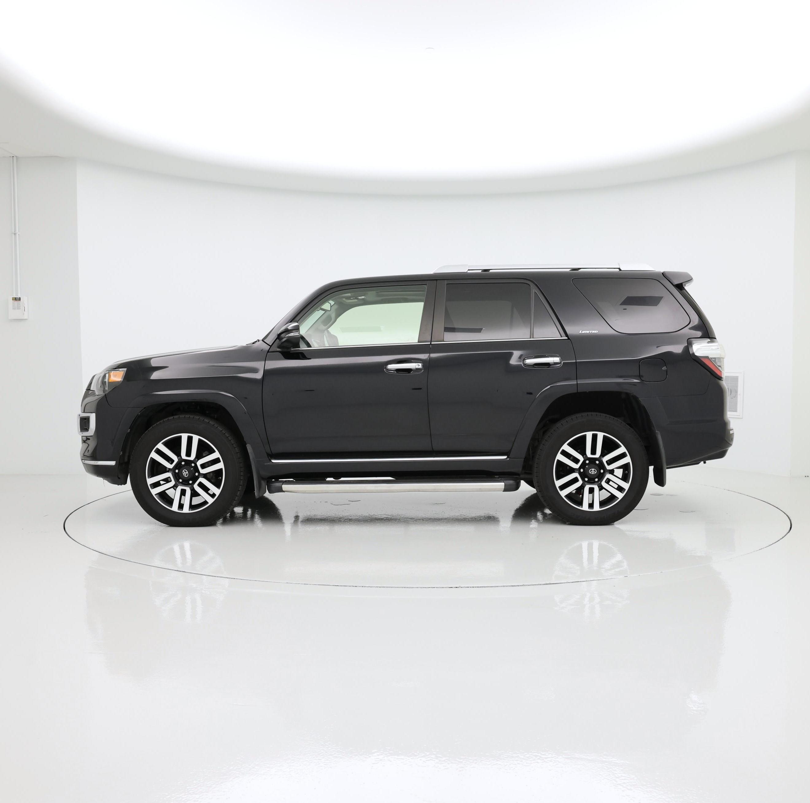 Thumbnail: 2018 Toyota 4Runner - 3