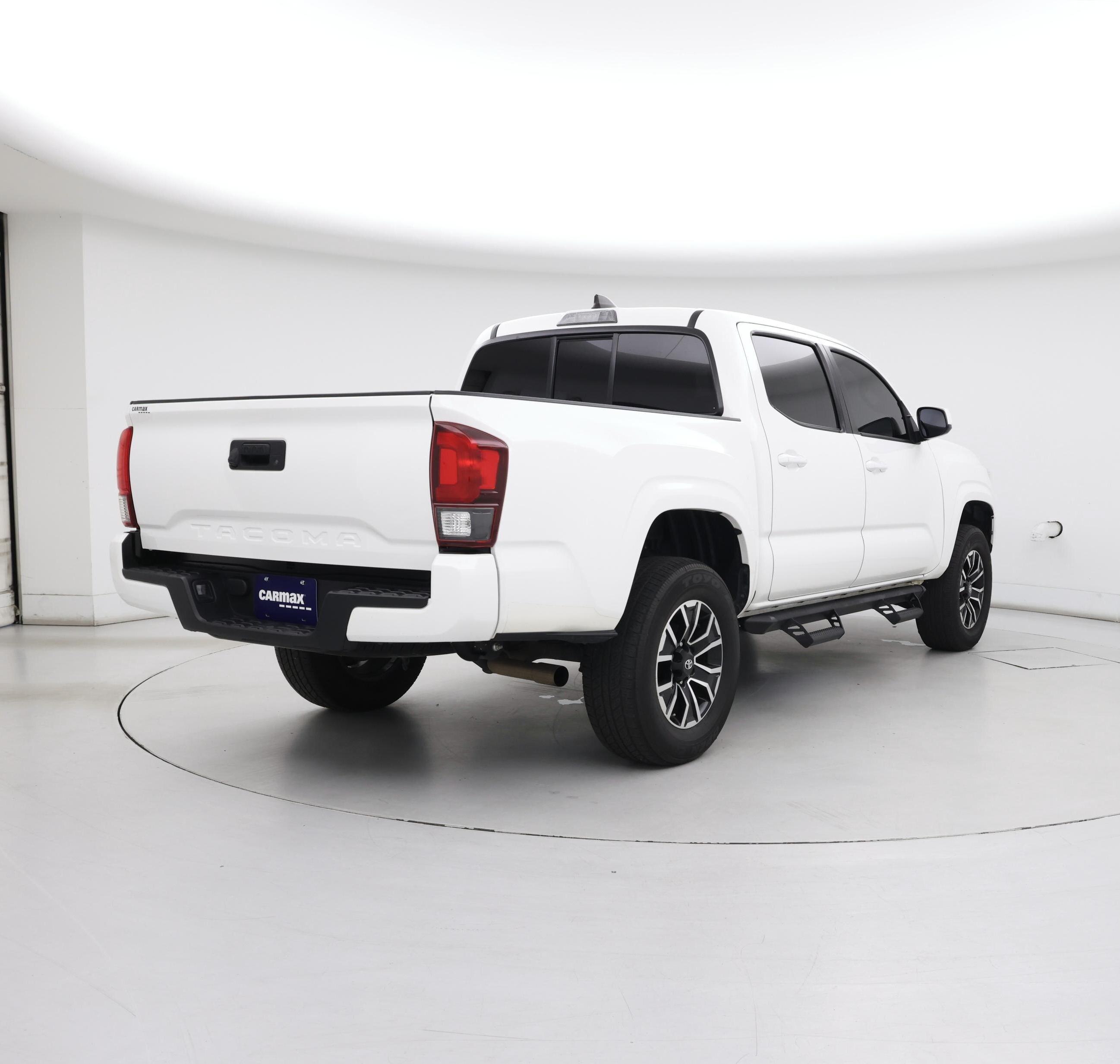 Thumbnail: 2022 Toyota Tacoma - 8