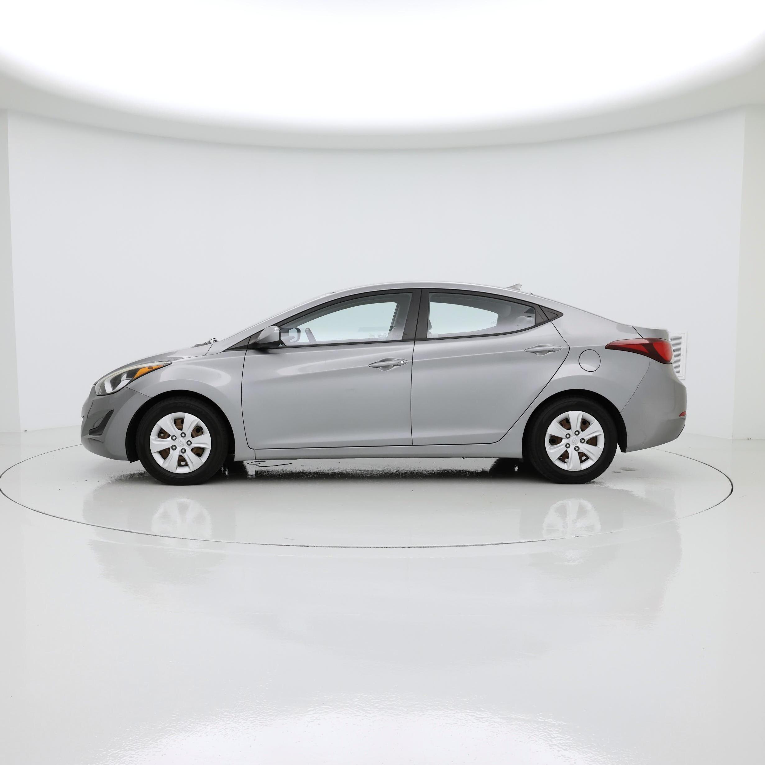 Thumbnail: 2016 Hyundai Elantra - 3
