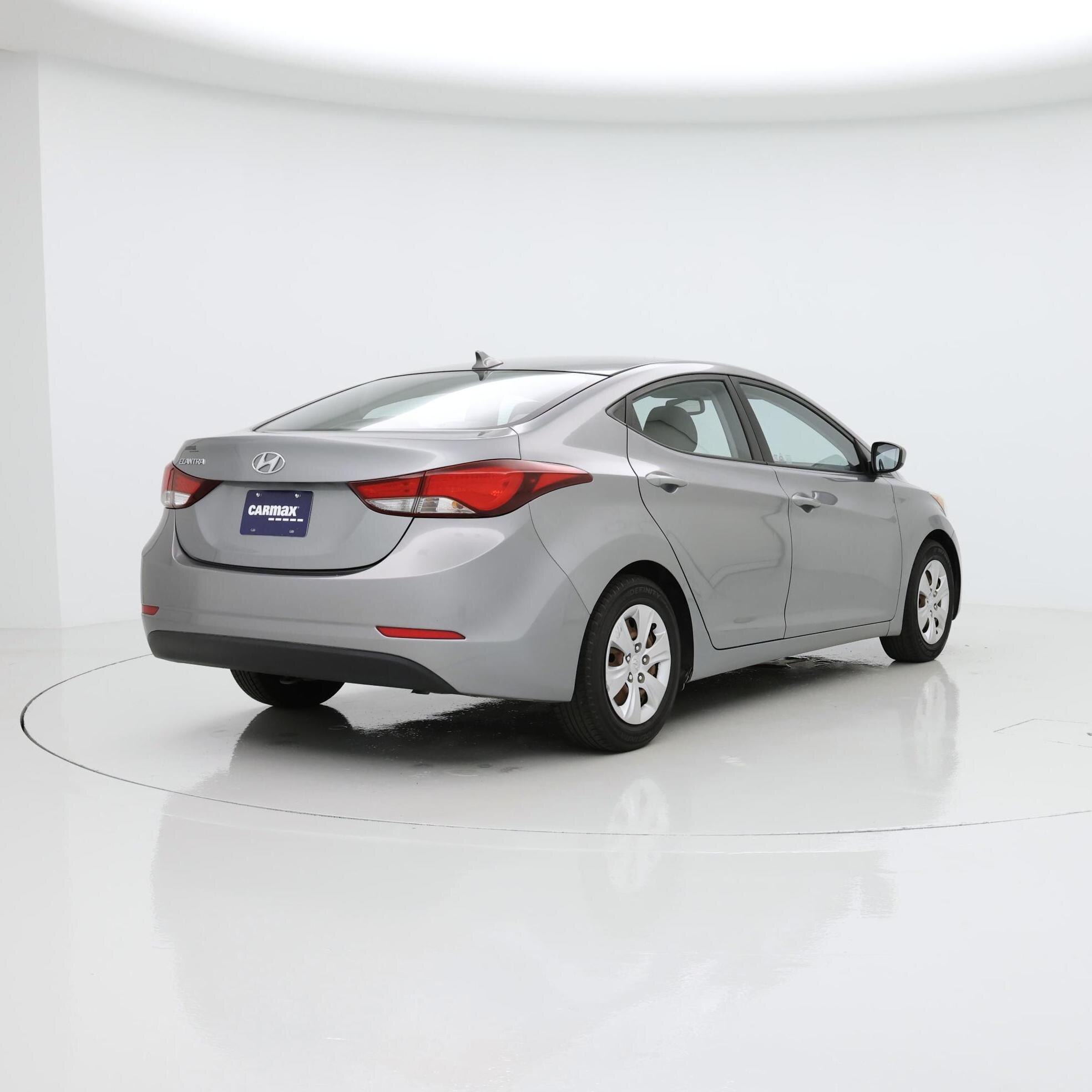 Thumbnail: 2016 Hyundai Elantra - 8