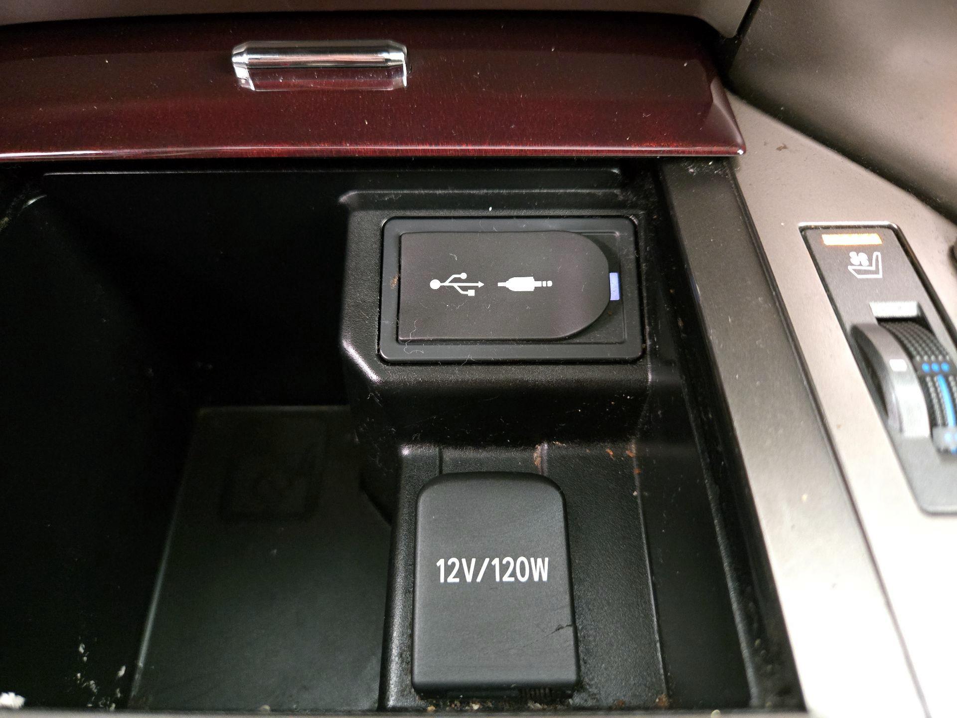 Thumbnail: 2019 Lexus GX - 19