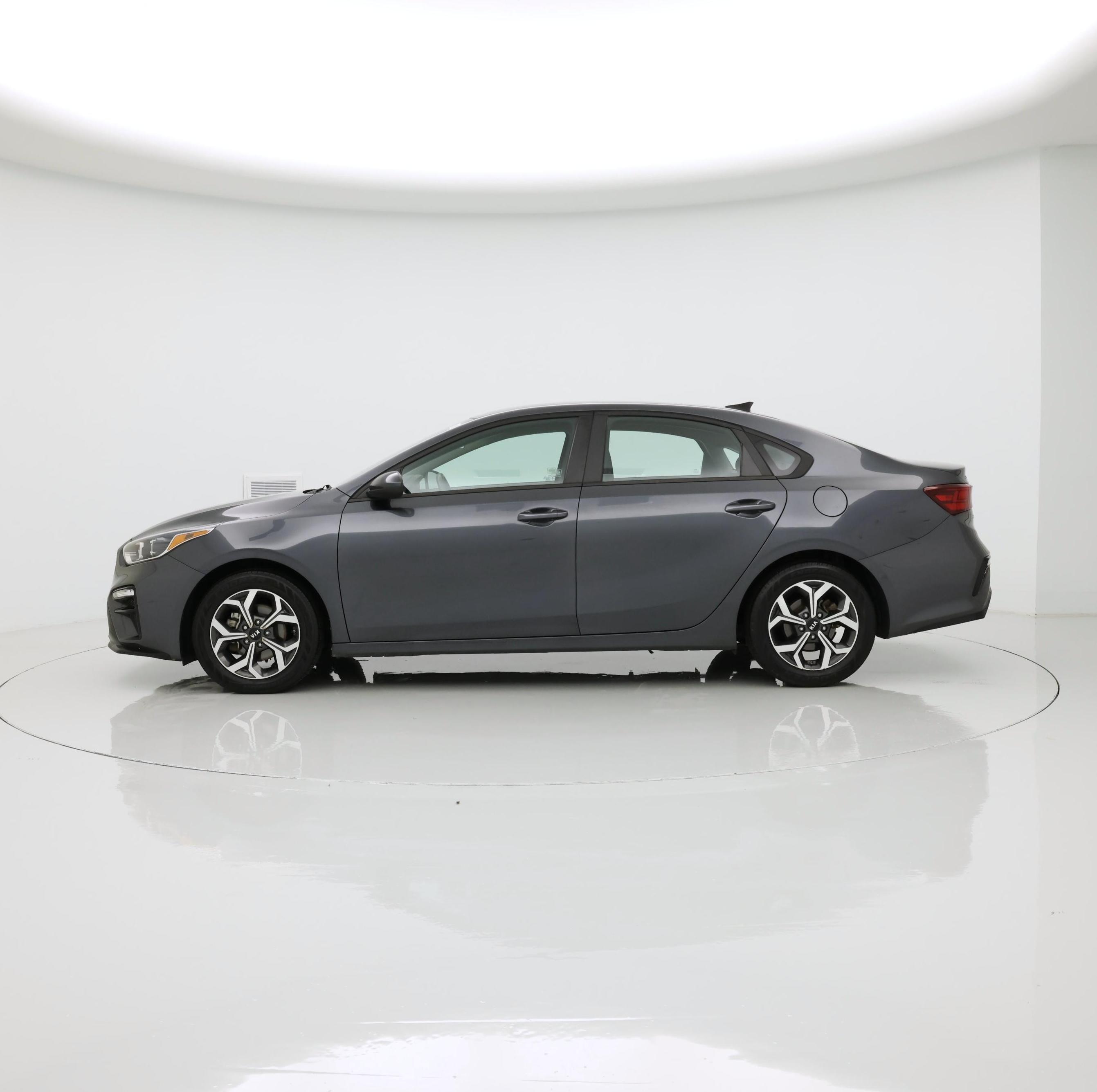 Thumbnail: 2019 Kia Forte - 3