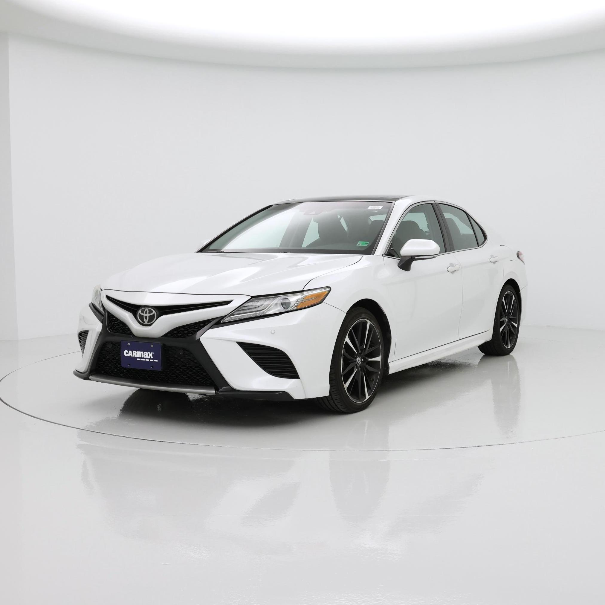 Thumbnail: 2018 Toyota Camry - 4