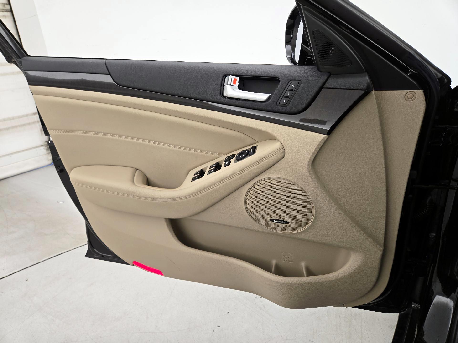 Thumbnail: 2014 Kia Cadenza - 12