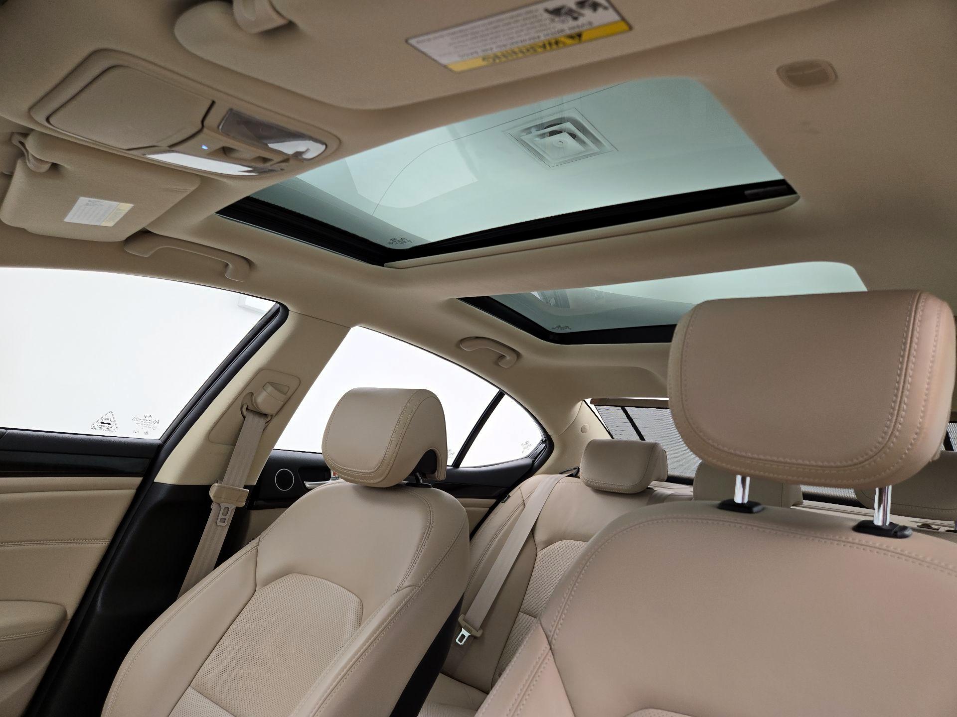 Thumbnail: 2014 Kia Cadenza - 20