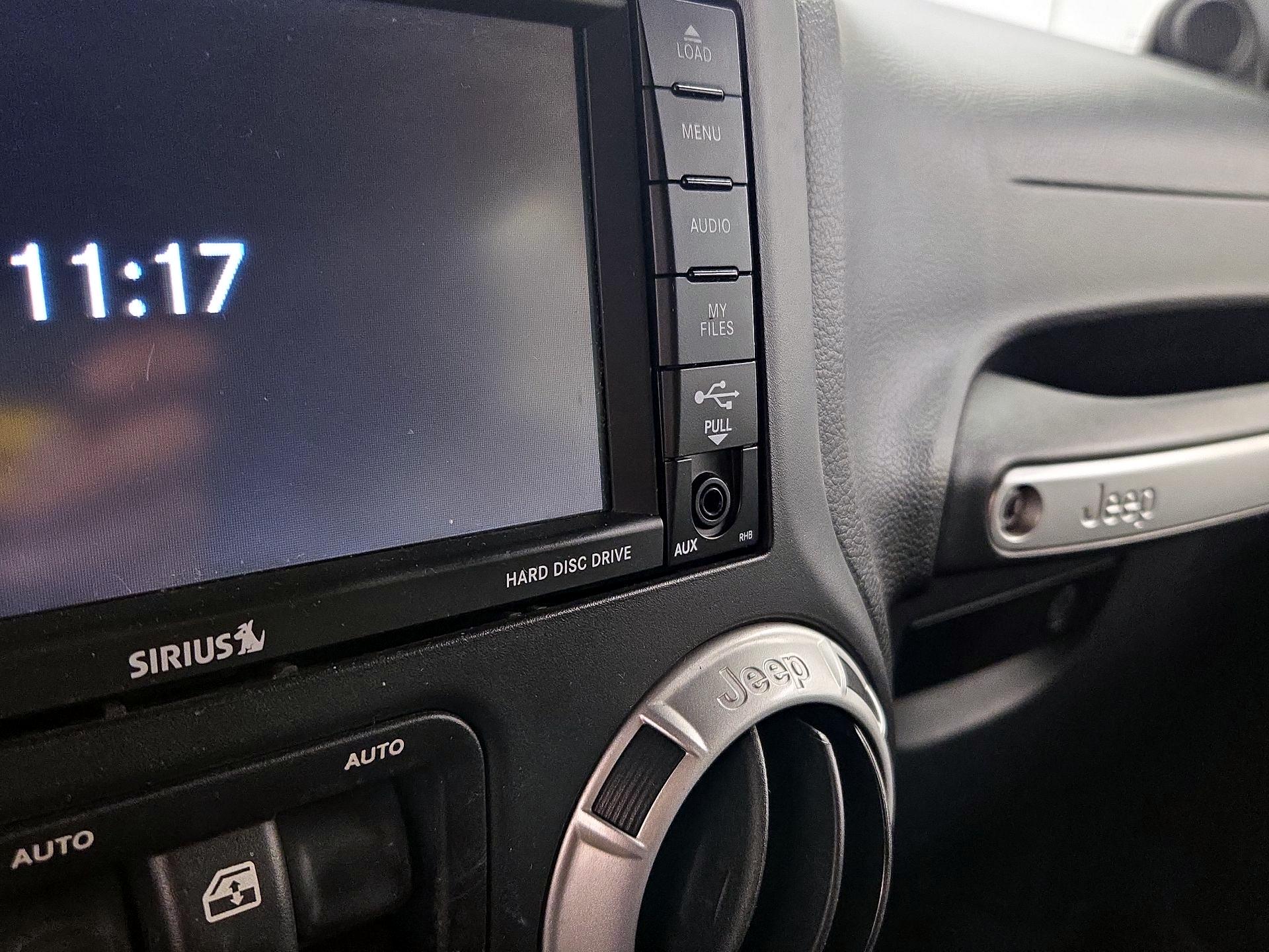 Thumbnail: 2014 Jeep Wrangler - 17