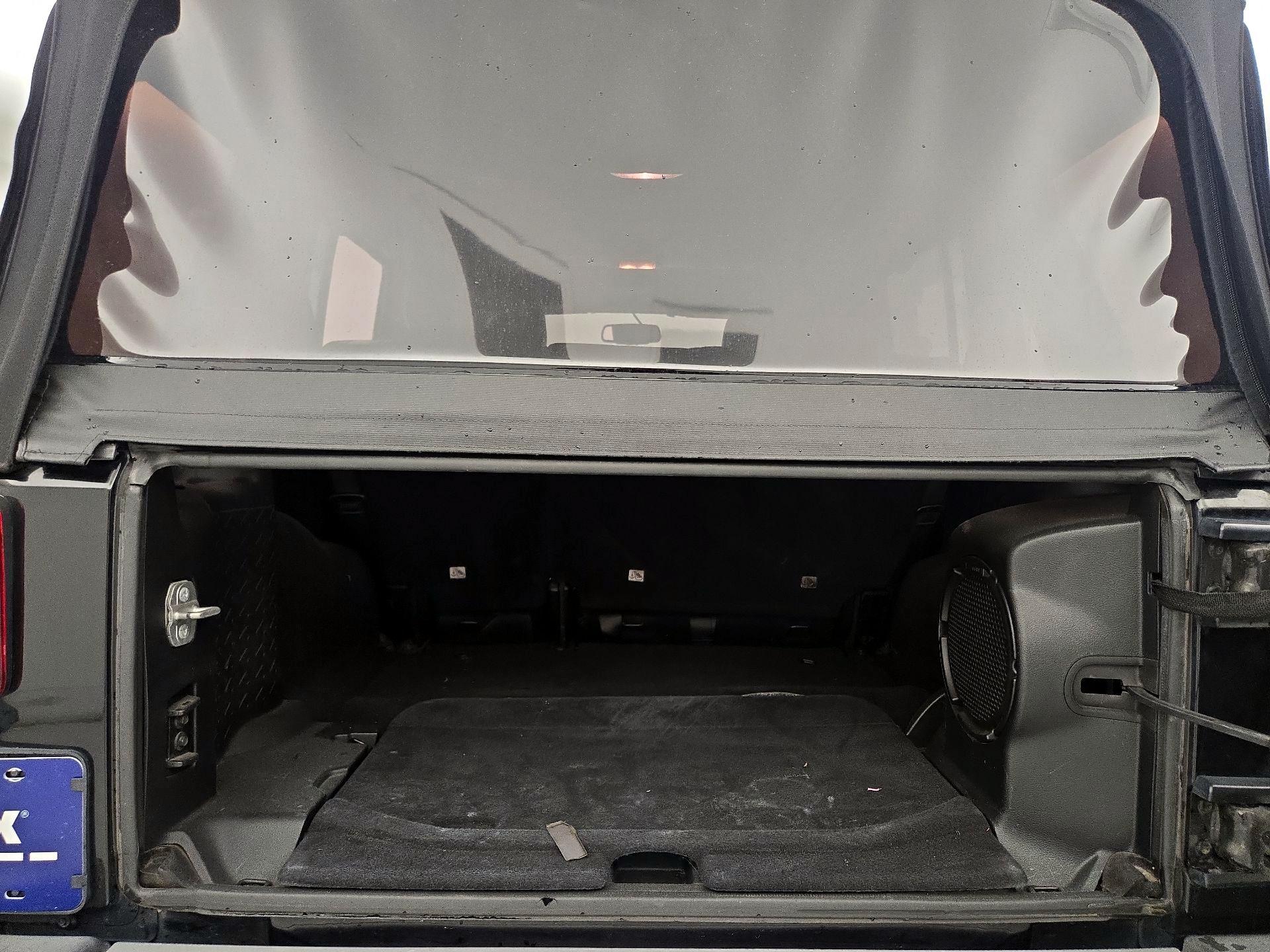 Thumbnail: 2014 Jeep Wrangler - 19