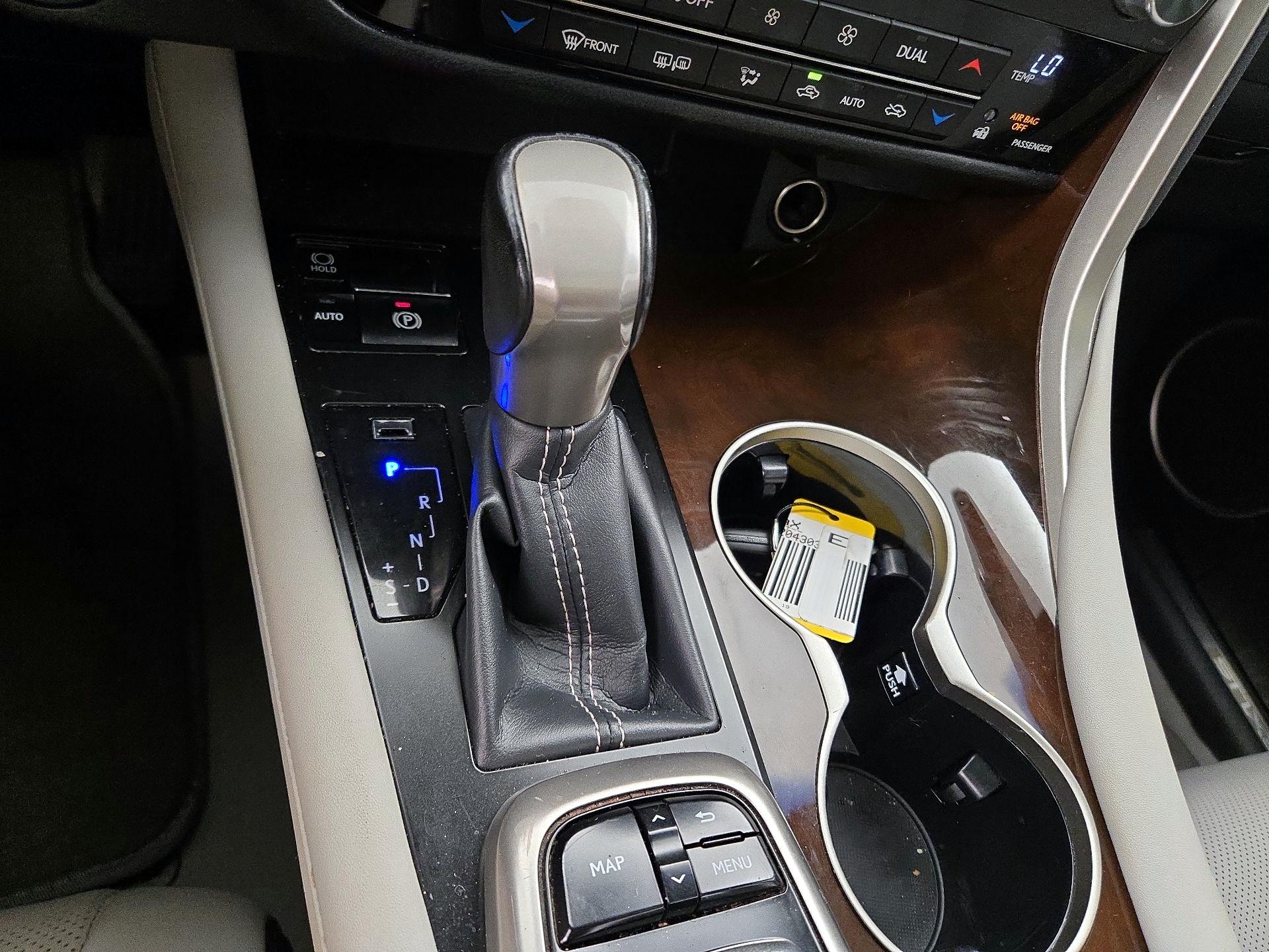 Thumbnail: 2019 Lexus RX - 18