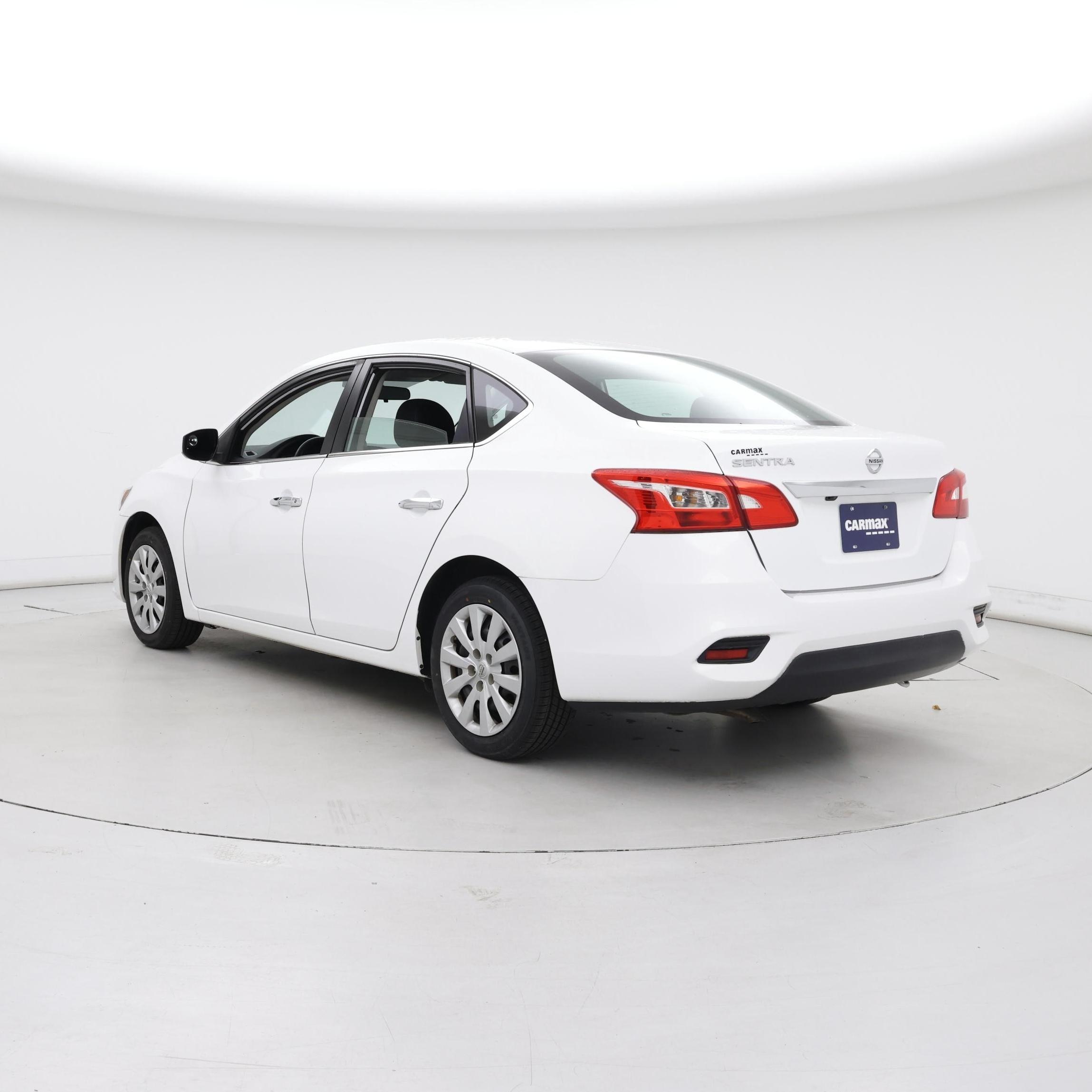 Thumbnail: 2019 Nissan Sentra - 2