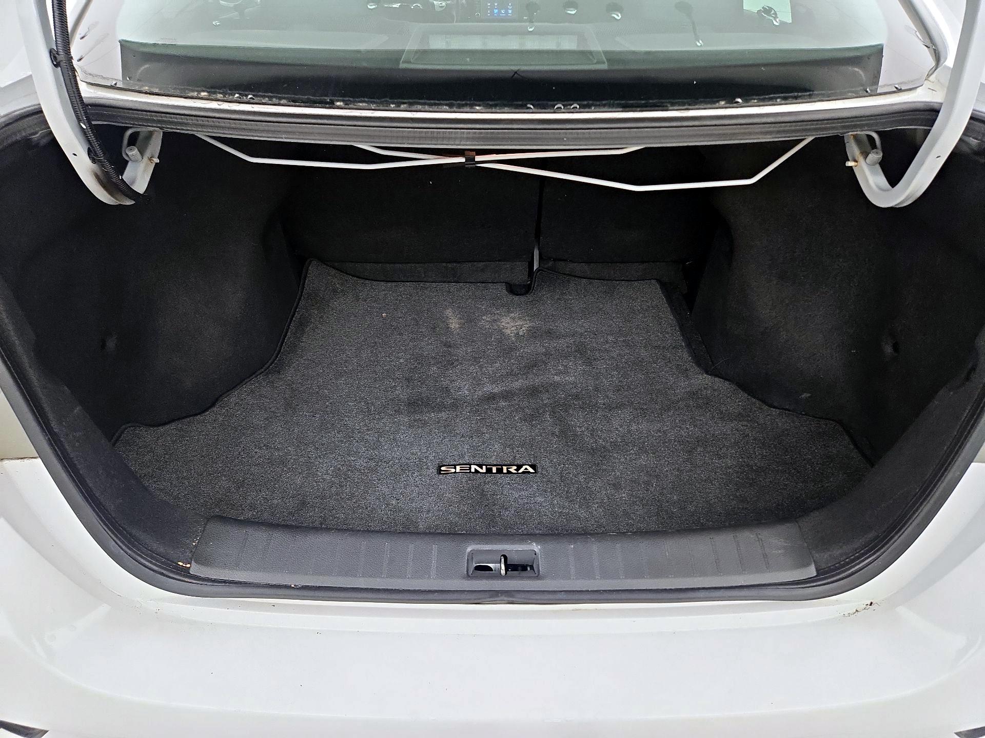 Thumbnail: 2019 Nissan Sentra - 20