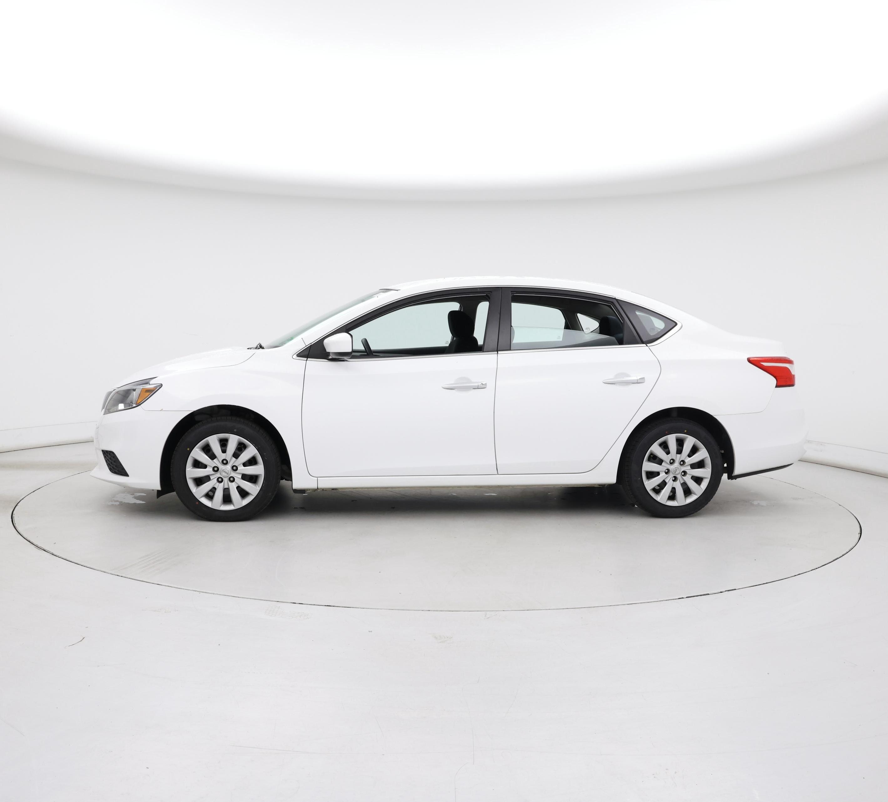 Thumbnail: 2019 Nissan Sentra - 3
