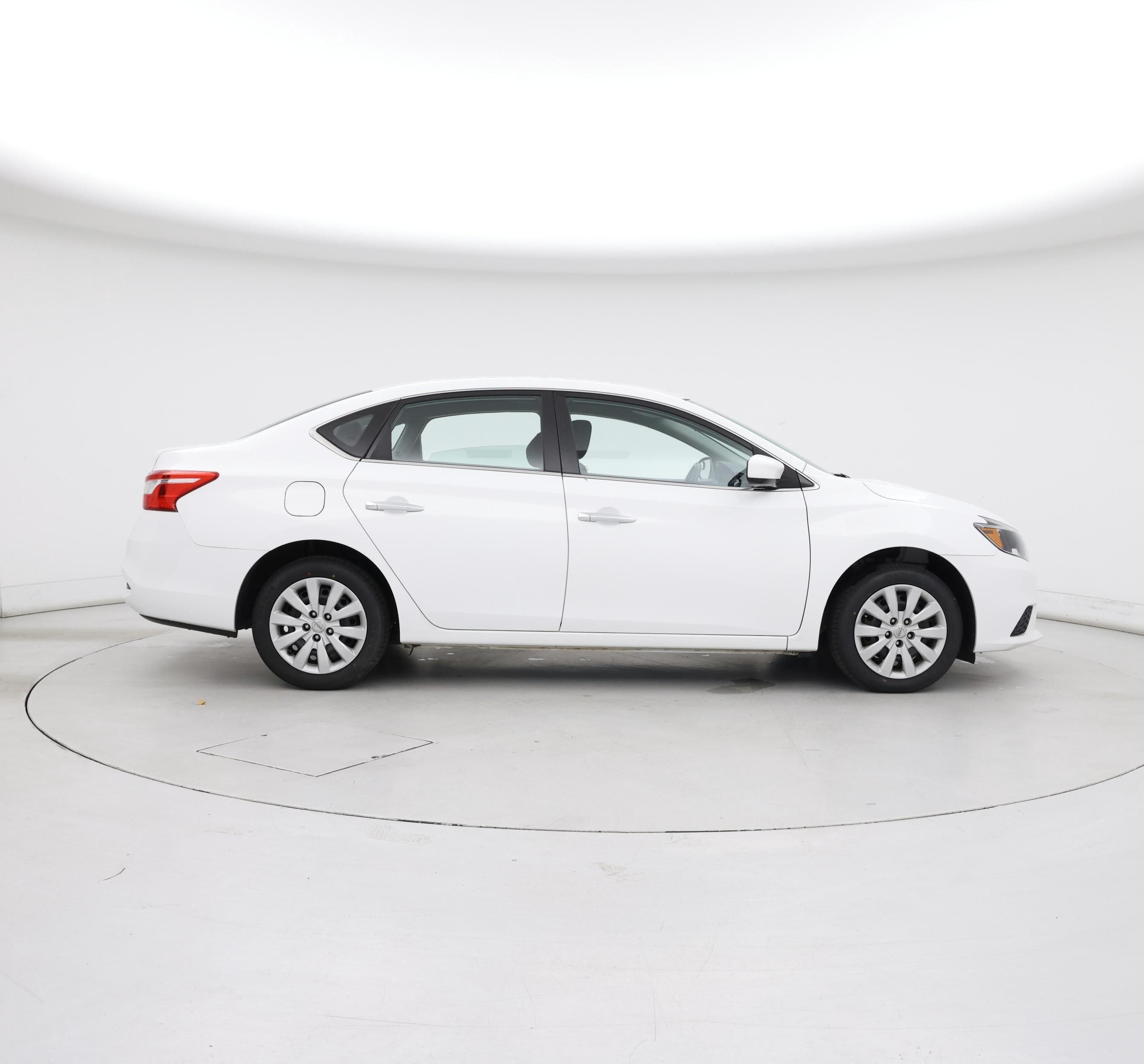 Thumbnail: 2019 Nissan Sentra - 7