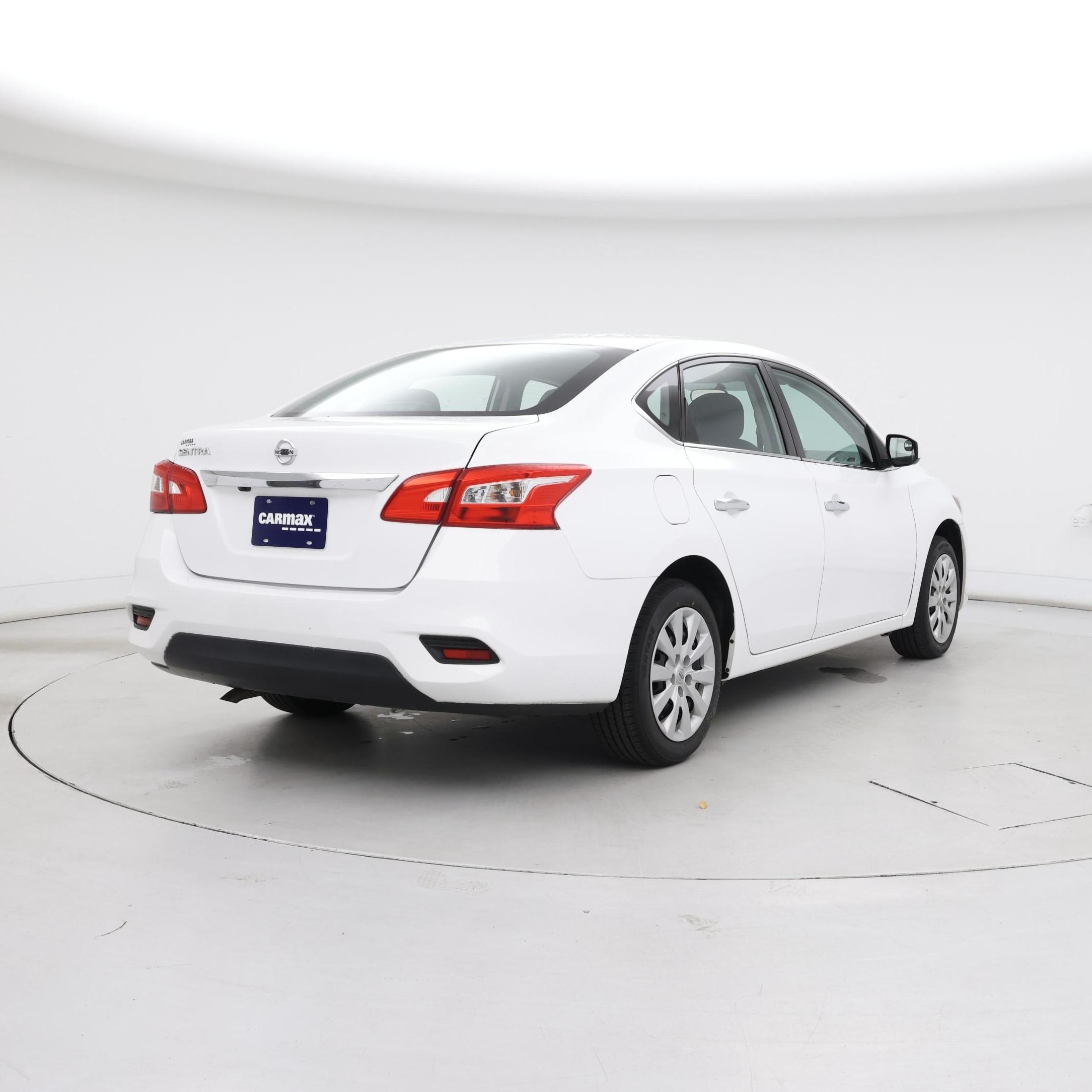 Thumbnail: 2019 Nissan Sentra - 8