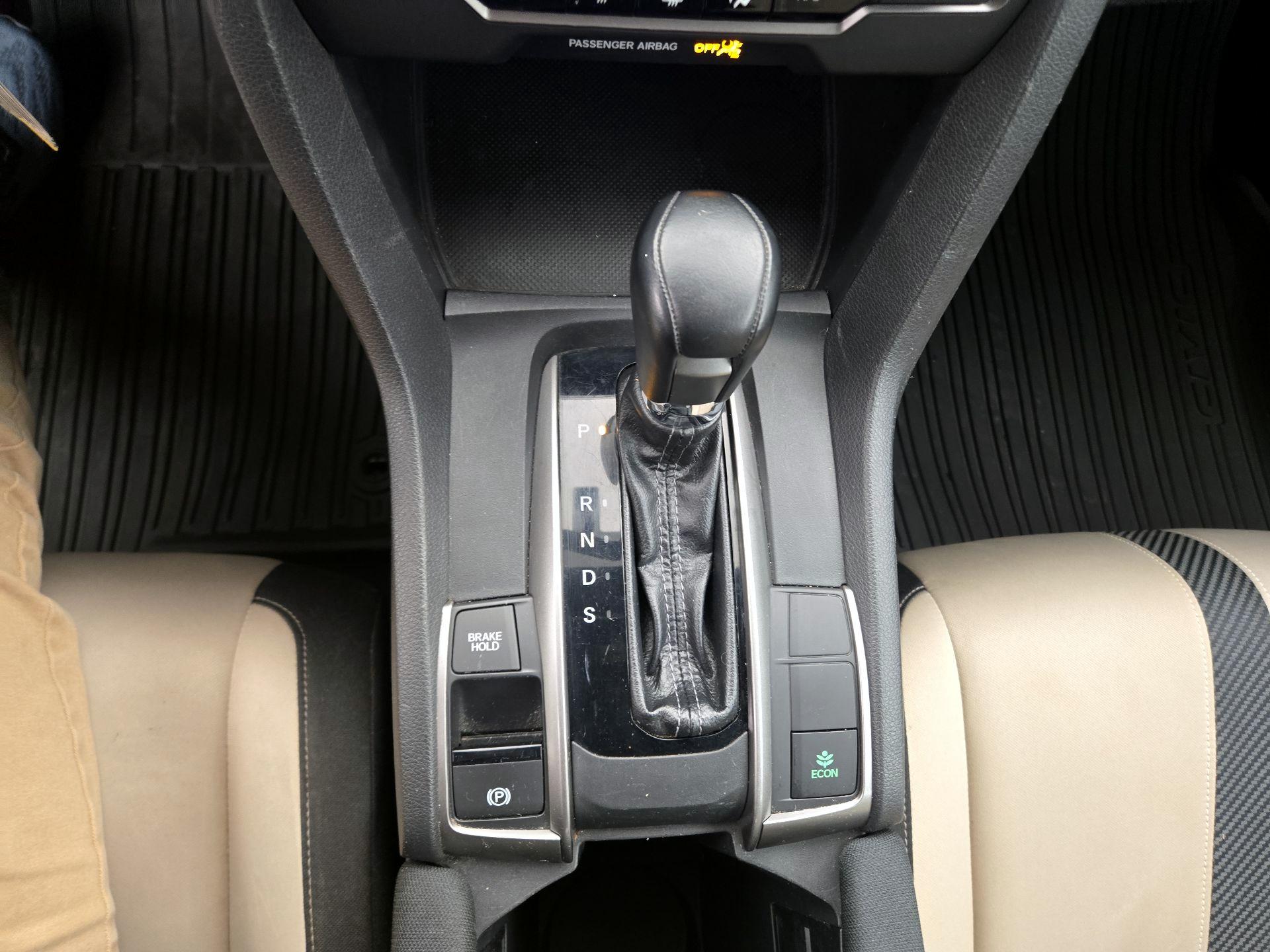 Thumbnail: 2017 Honda Civic - 17