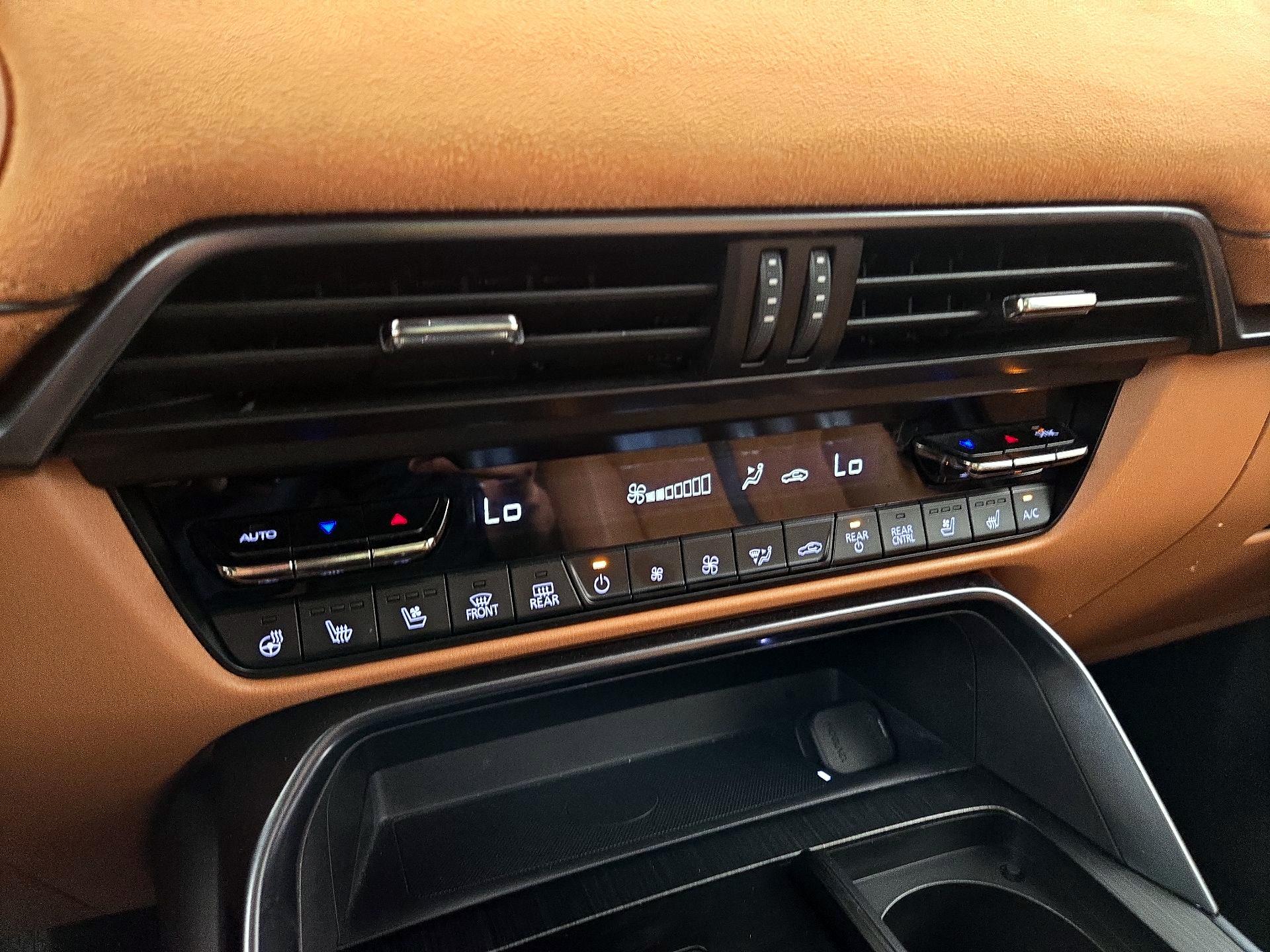 Thumbnail: 2024 Mazda CX-90 - 17