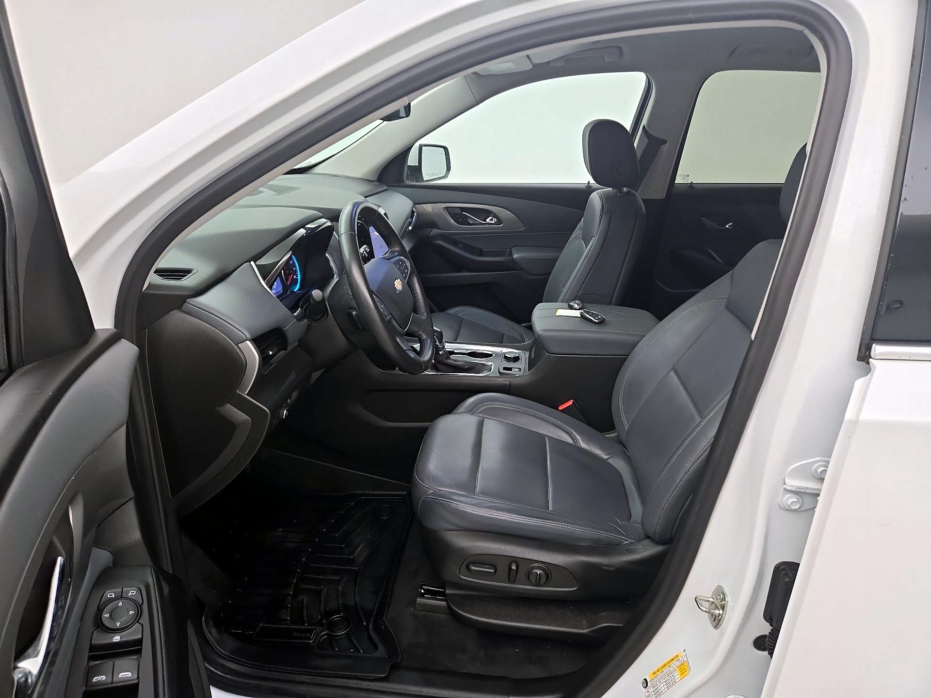 Thumbnail: 2021 Chevrolet Traverse - 11