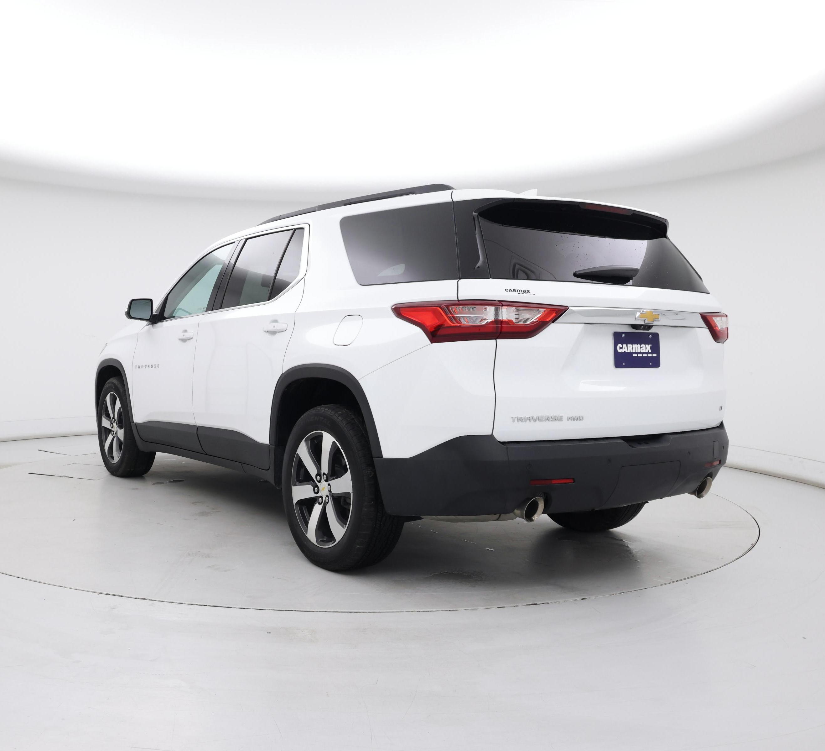 Thumbnail: 2021 Chevrolet Traverse - 2