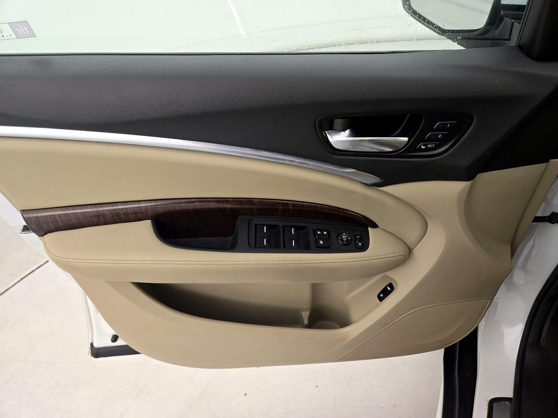 Thumbnail: 2020 Acura MDX - 12