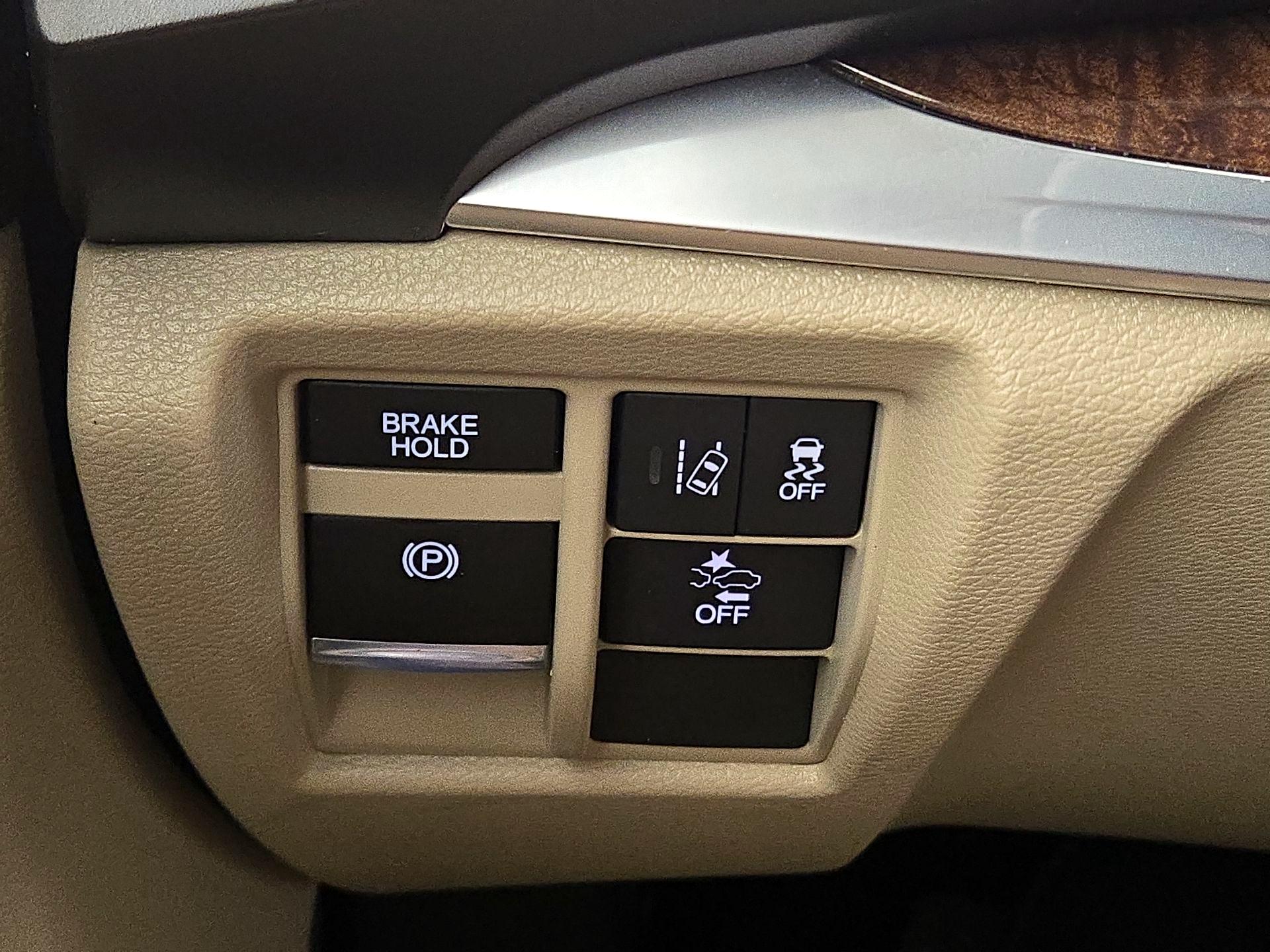 Thumbnail: 2020 Acura MDX - 13