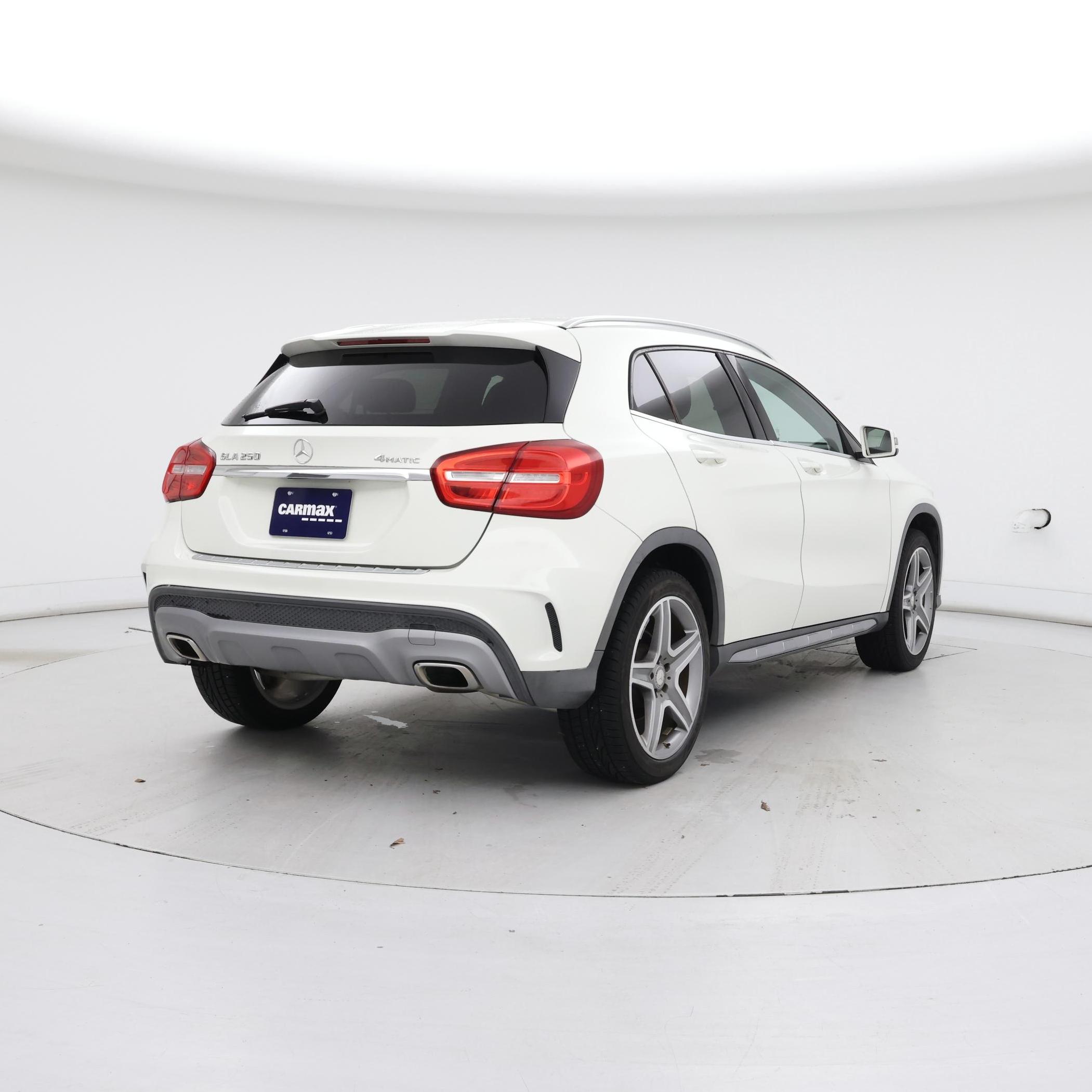 Thumbnail: 2016 Mercedes-Benz GLA - 8