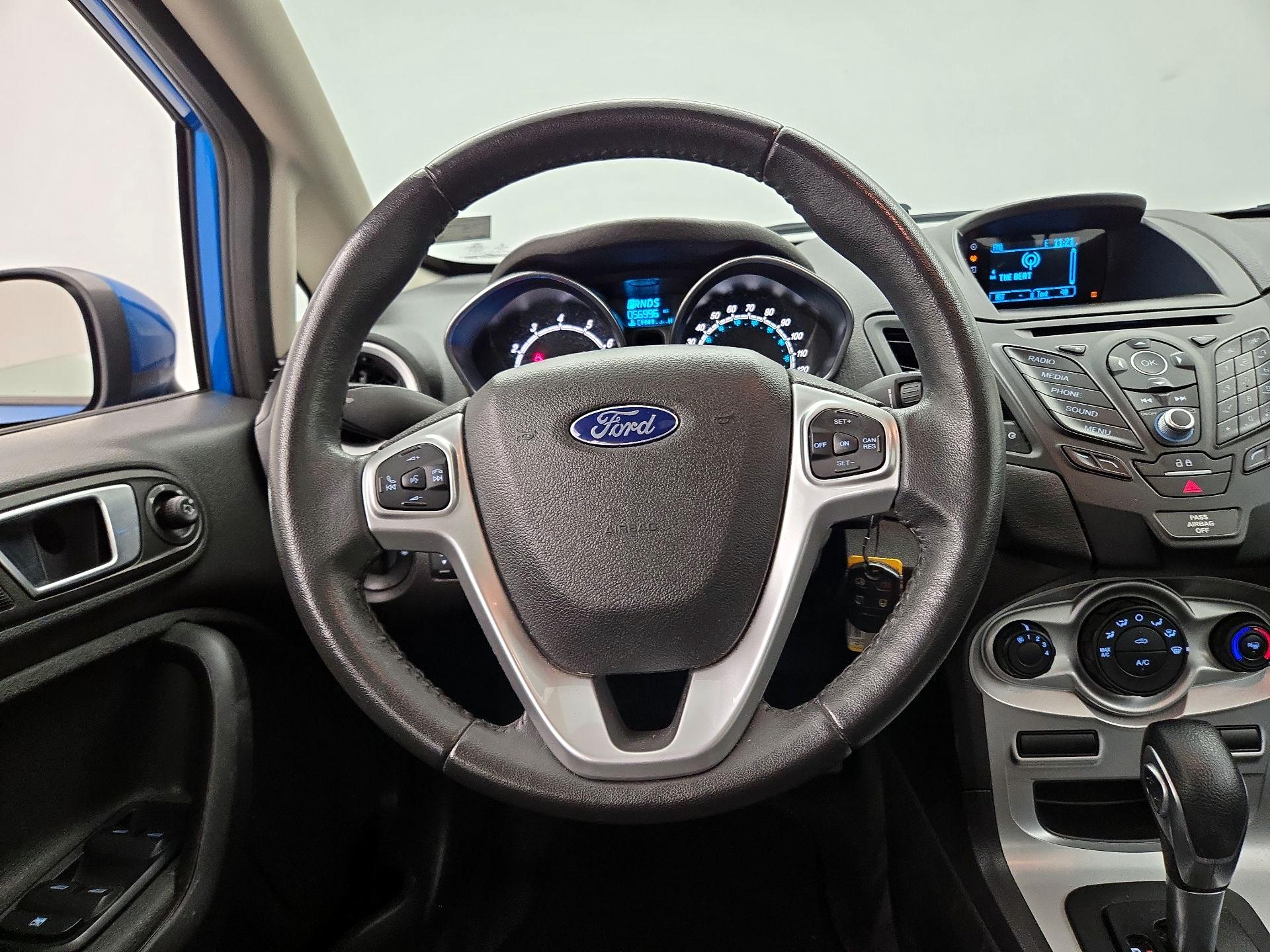 Thumbnail: 2015 Ford Fiesta - 10