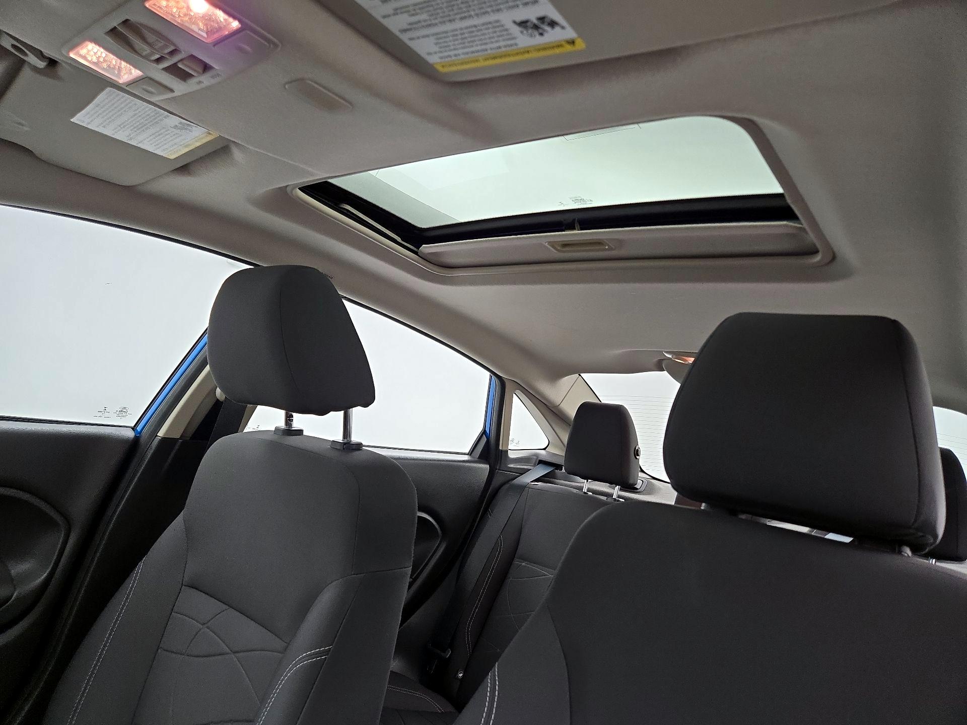 Thumbnail: 2015 Ford Fiesta - 18