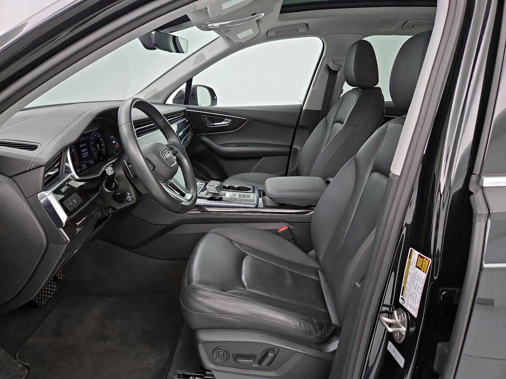 Thumbnail: 2023 Audi Q7 - 9