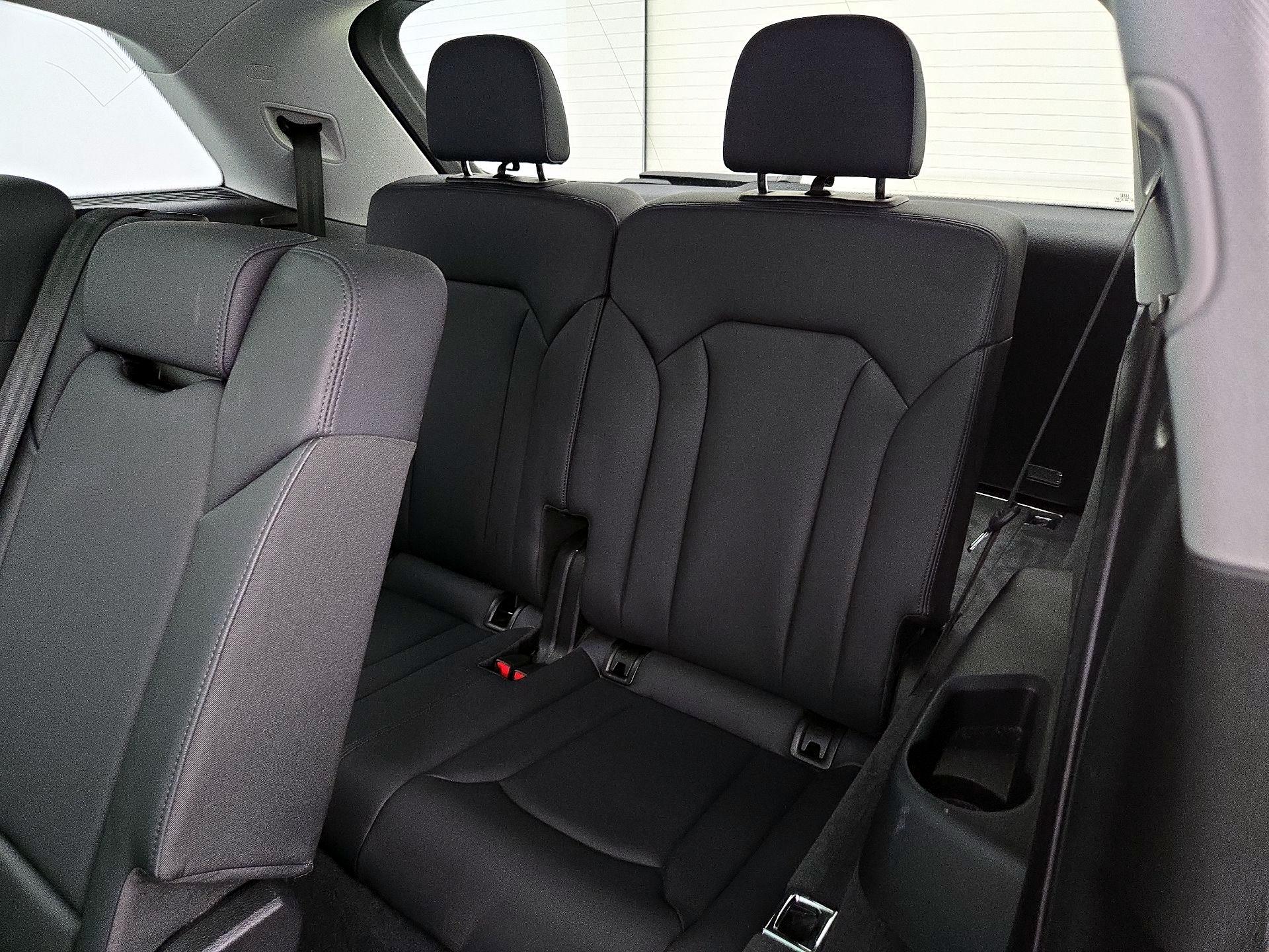 Thumbnail: 2023 Audi Q7 - 20