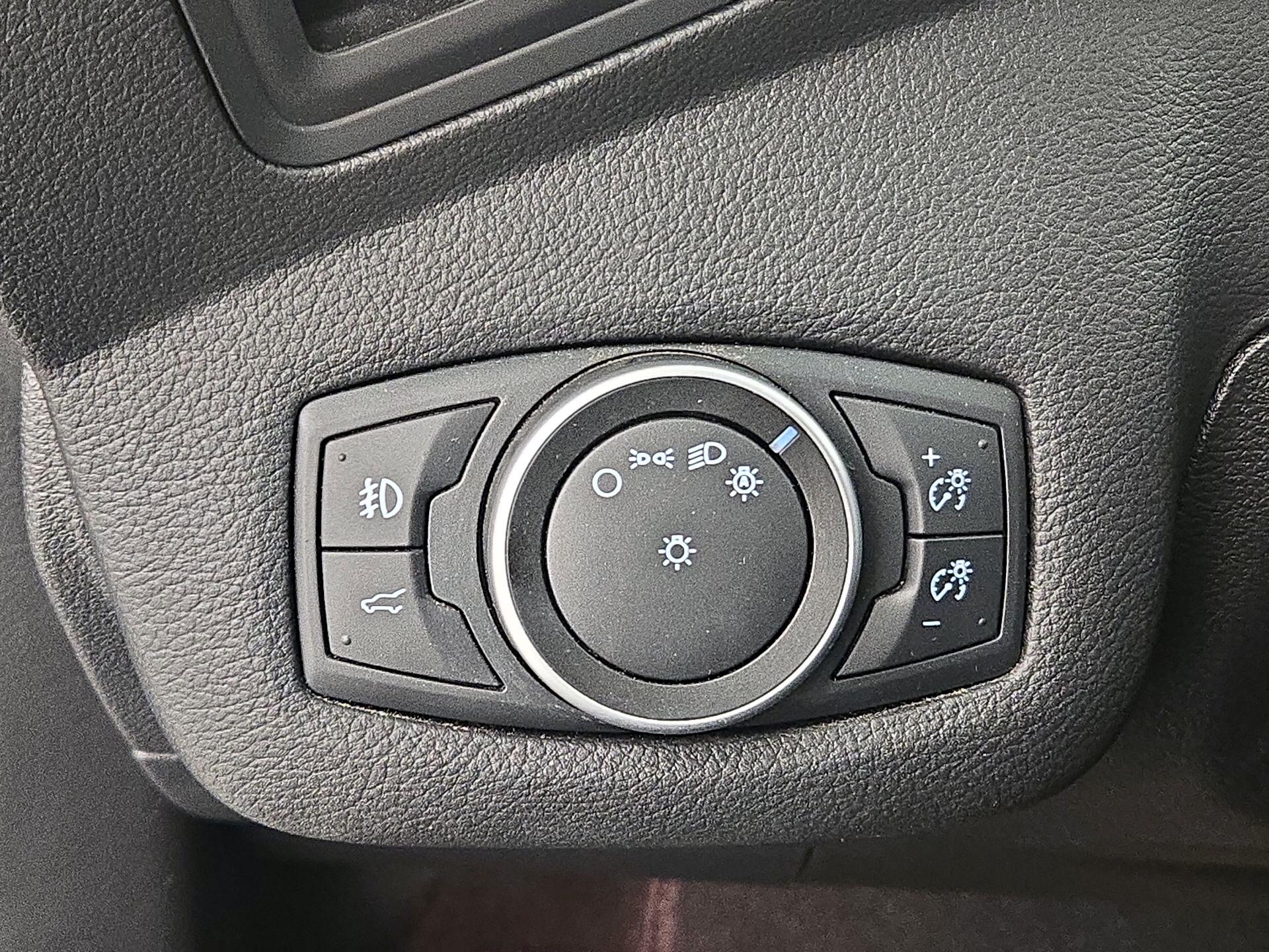Thumbnail: 2018 Ford Escape - 13