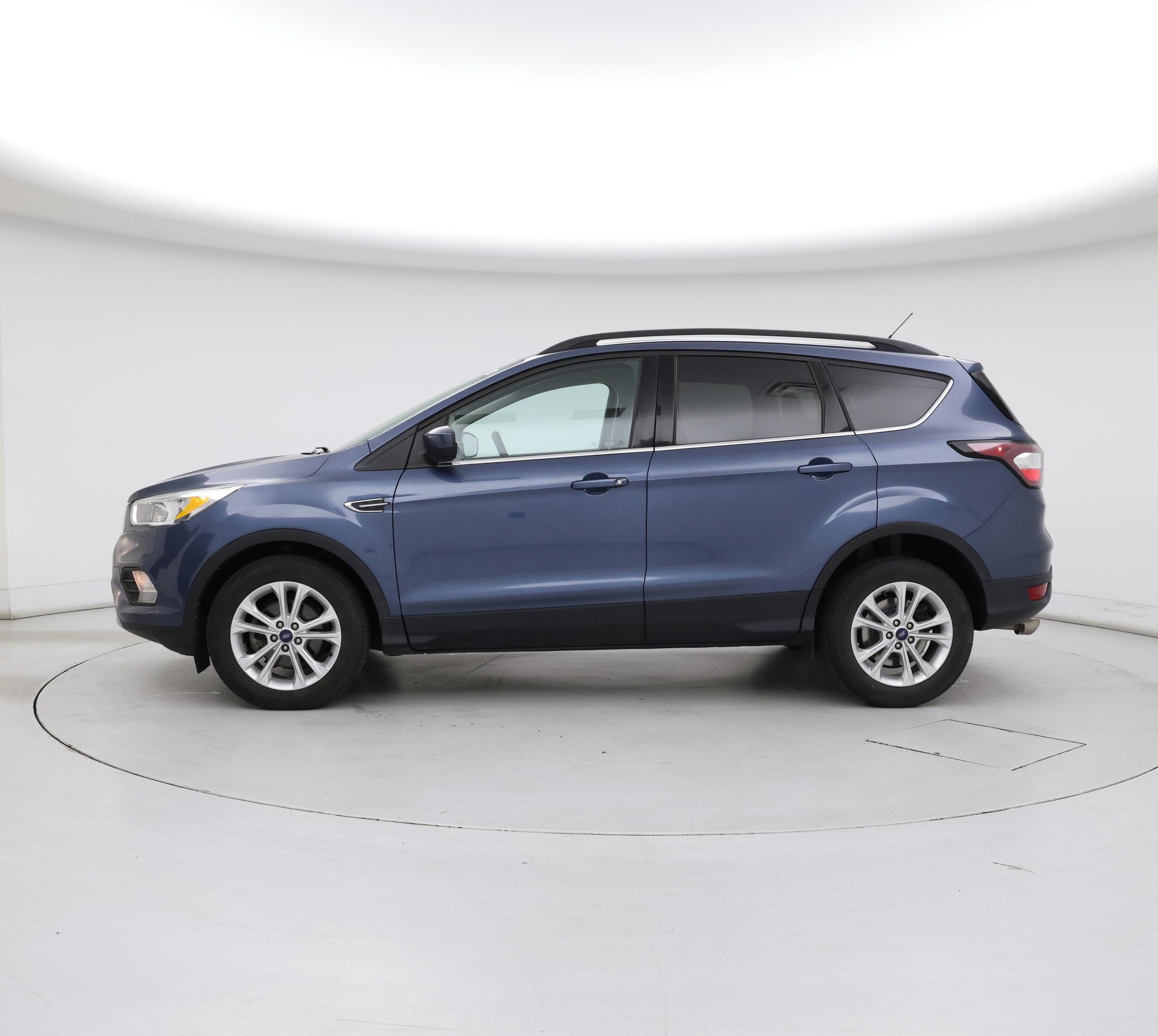 Thumbnail: 2018 Ford Escape - 3