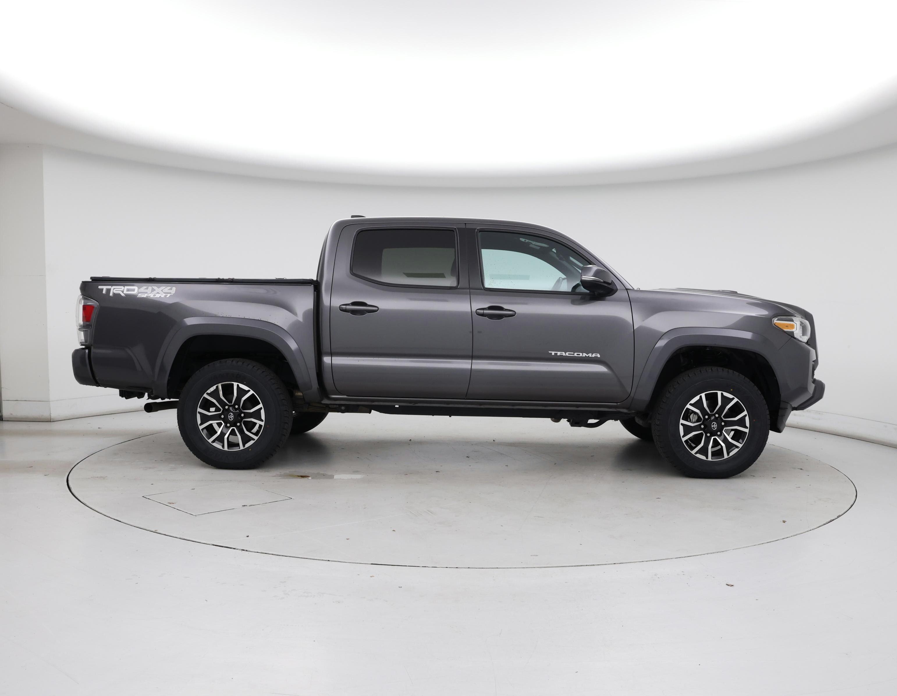Thumbnail: 2021 Toyota Tacoma - 7