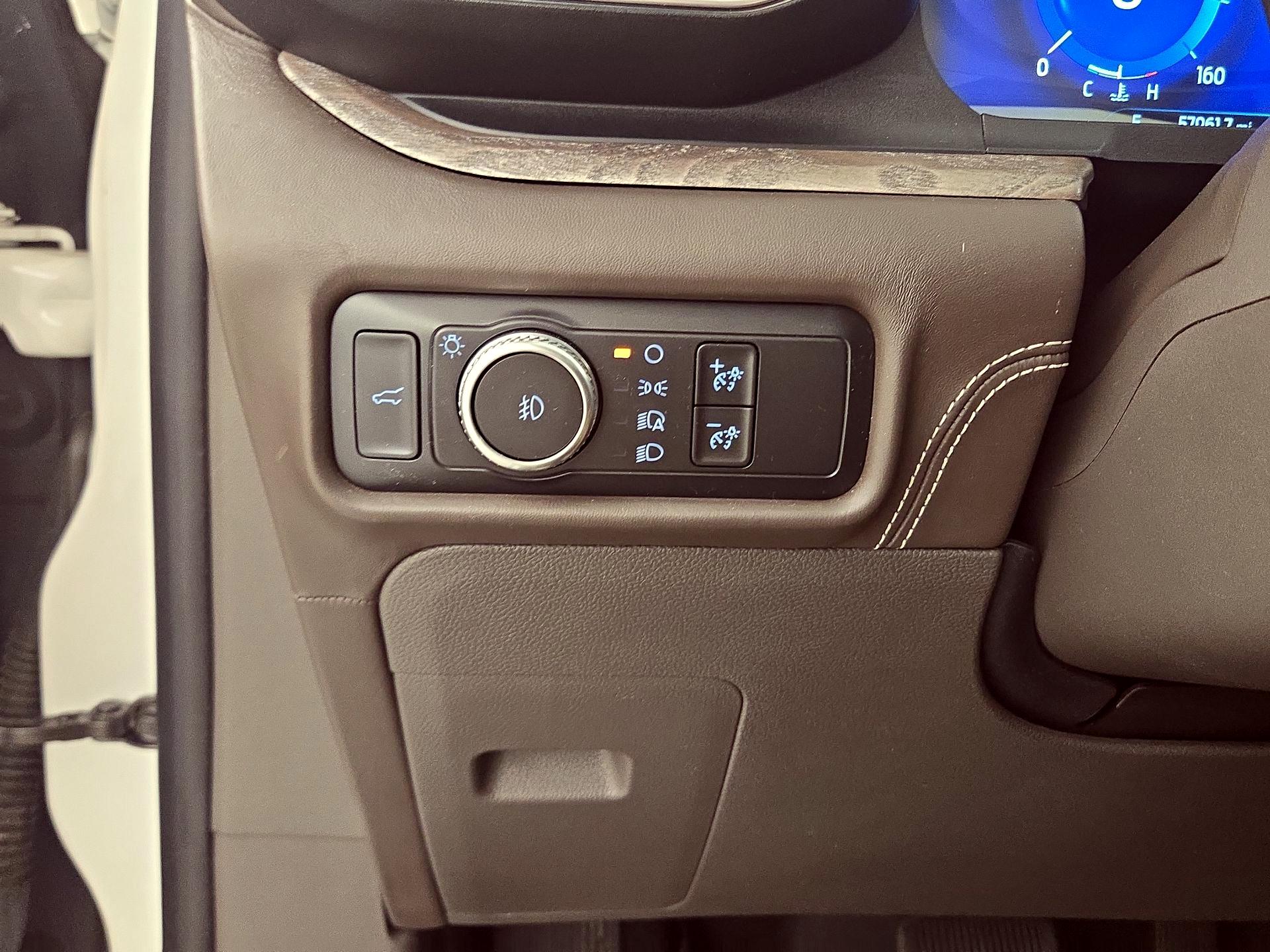 Thumbnail: 2020 Ford Explorer - 13