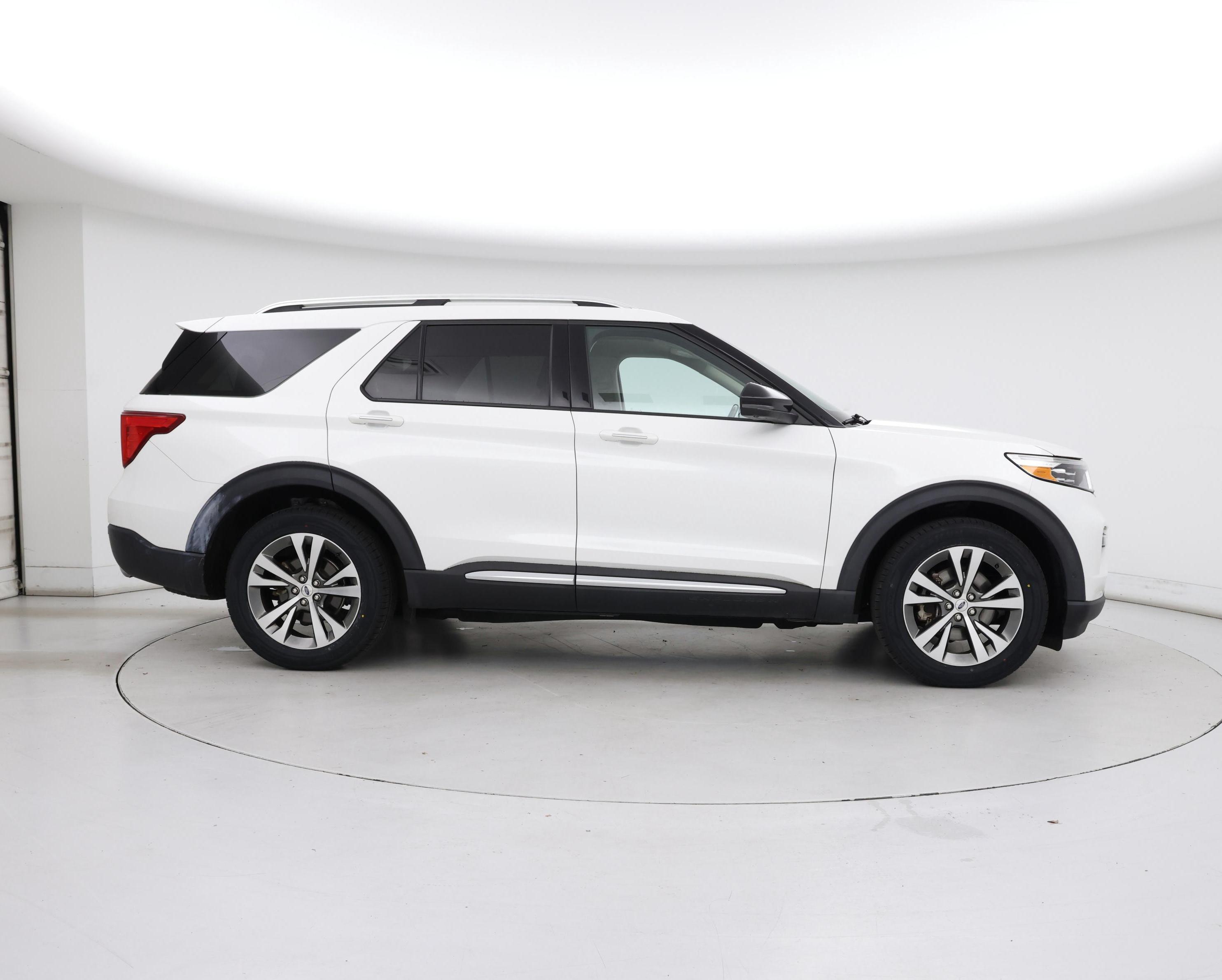 Thumbnail: 2020 Ford Explorer - 7
