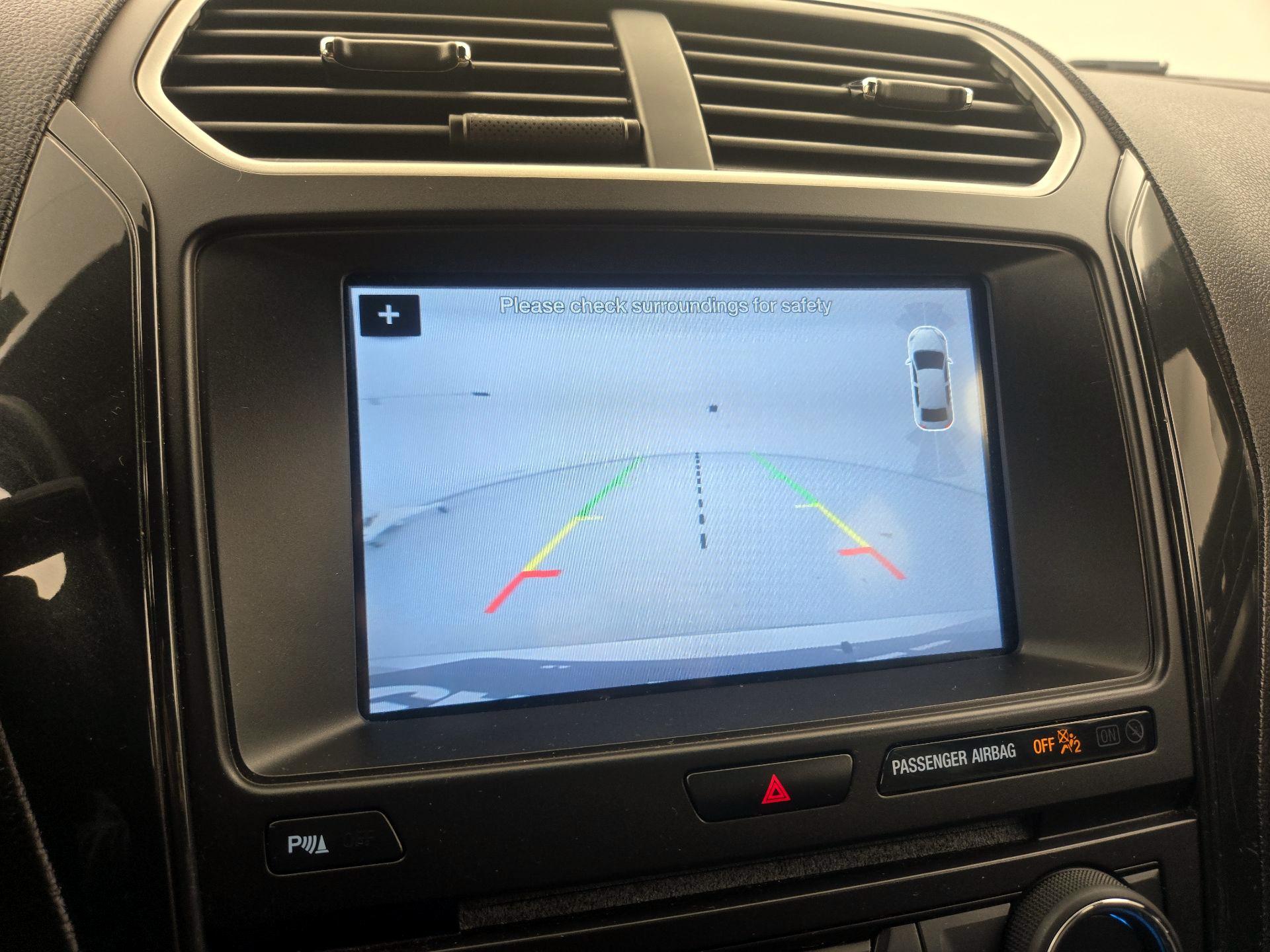 Thumbnail: 2017 Ford Explorer - 15