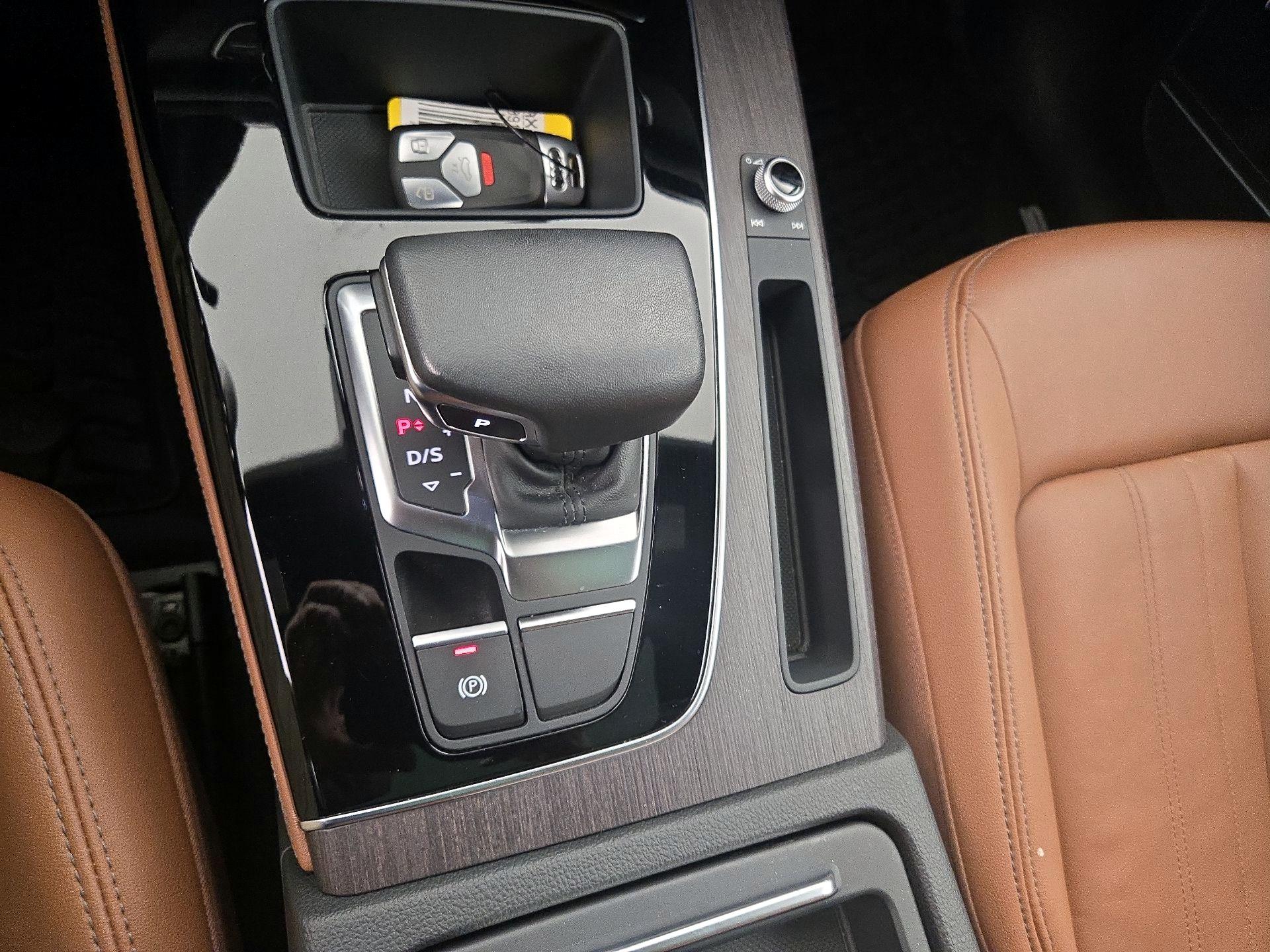 Thumbnail: 2022 Audi Q5 - 18